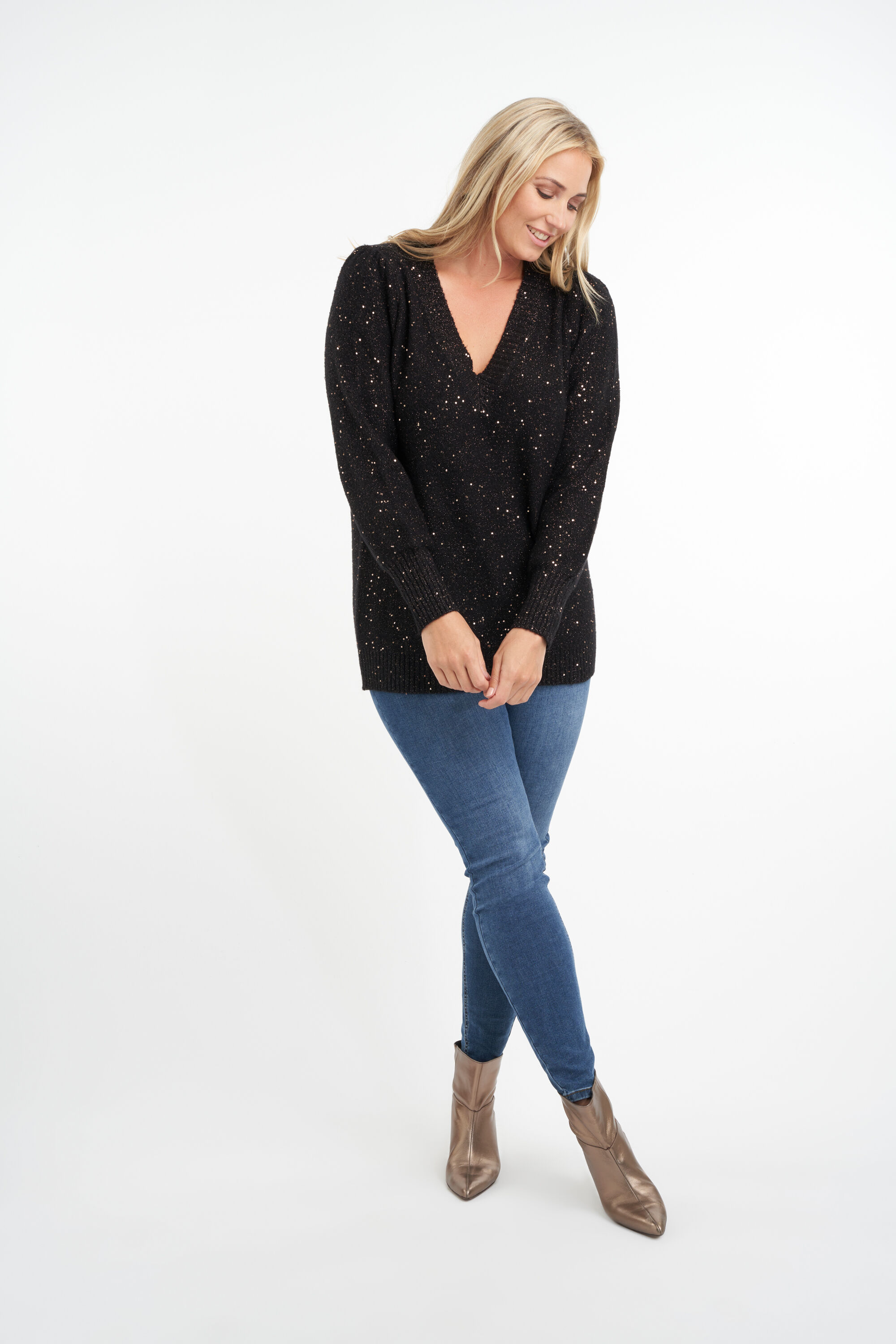 Pull &agrave; paillettes image number 5