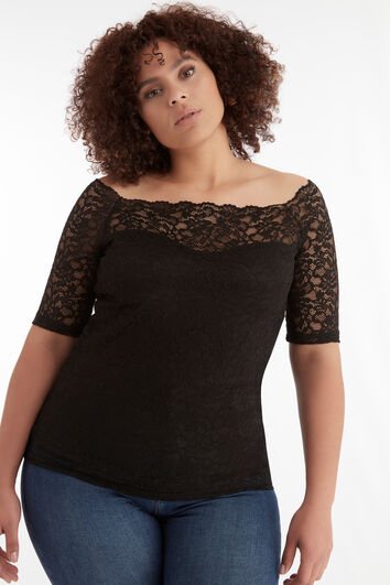 Haut en dentelle avec col en c&oelig;ur