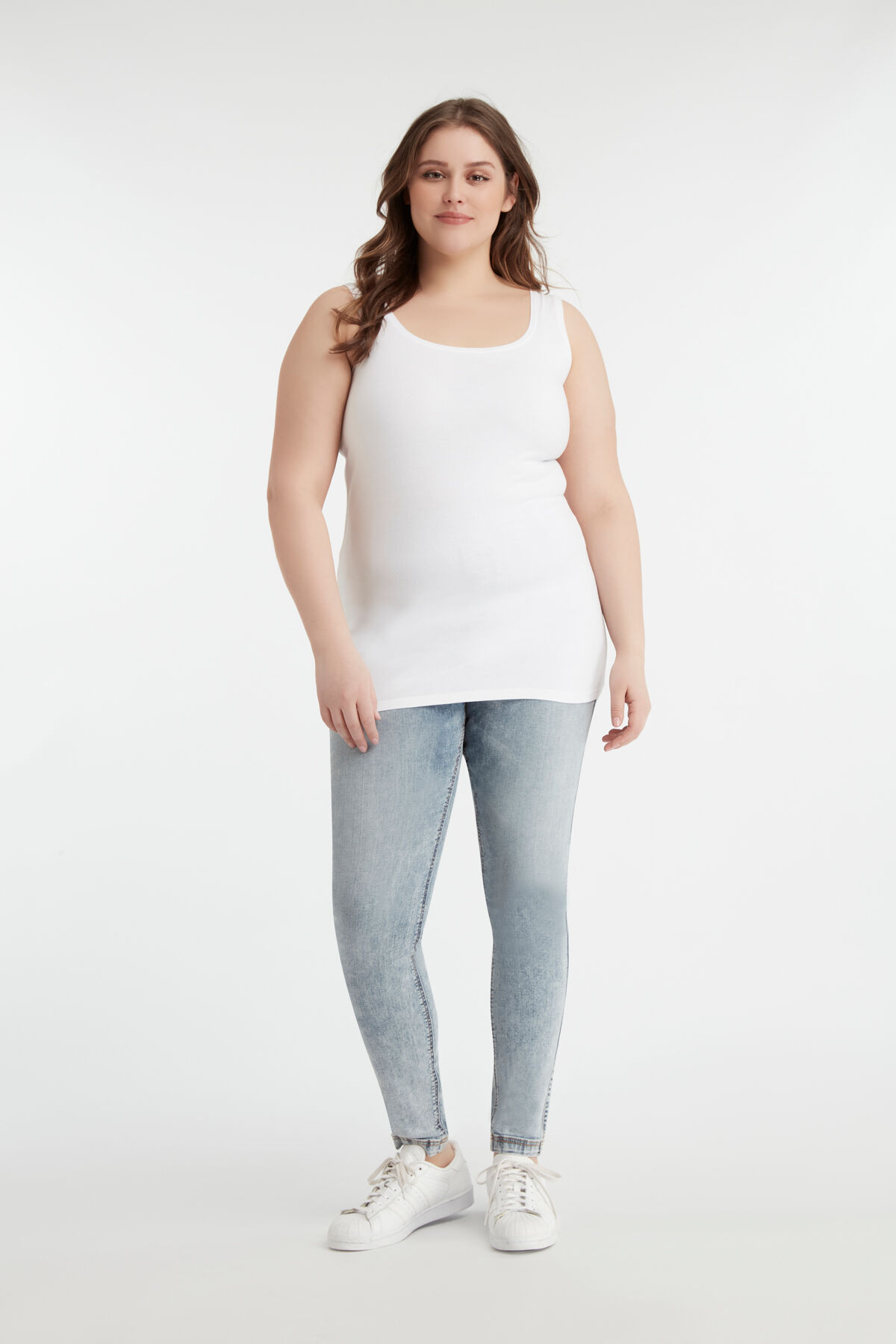 D&eacute;bardeur en coton image number 3