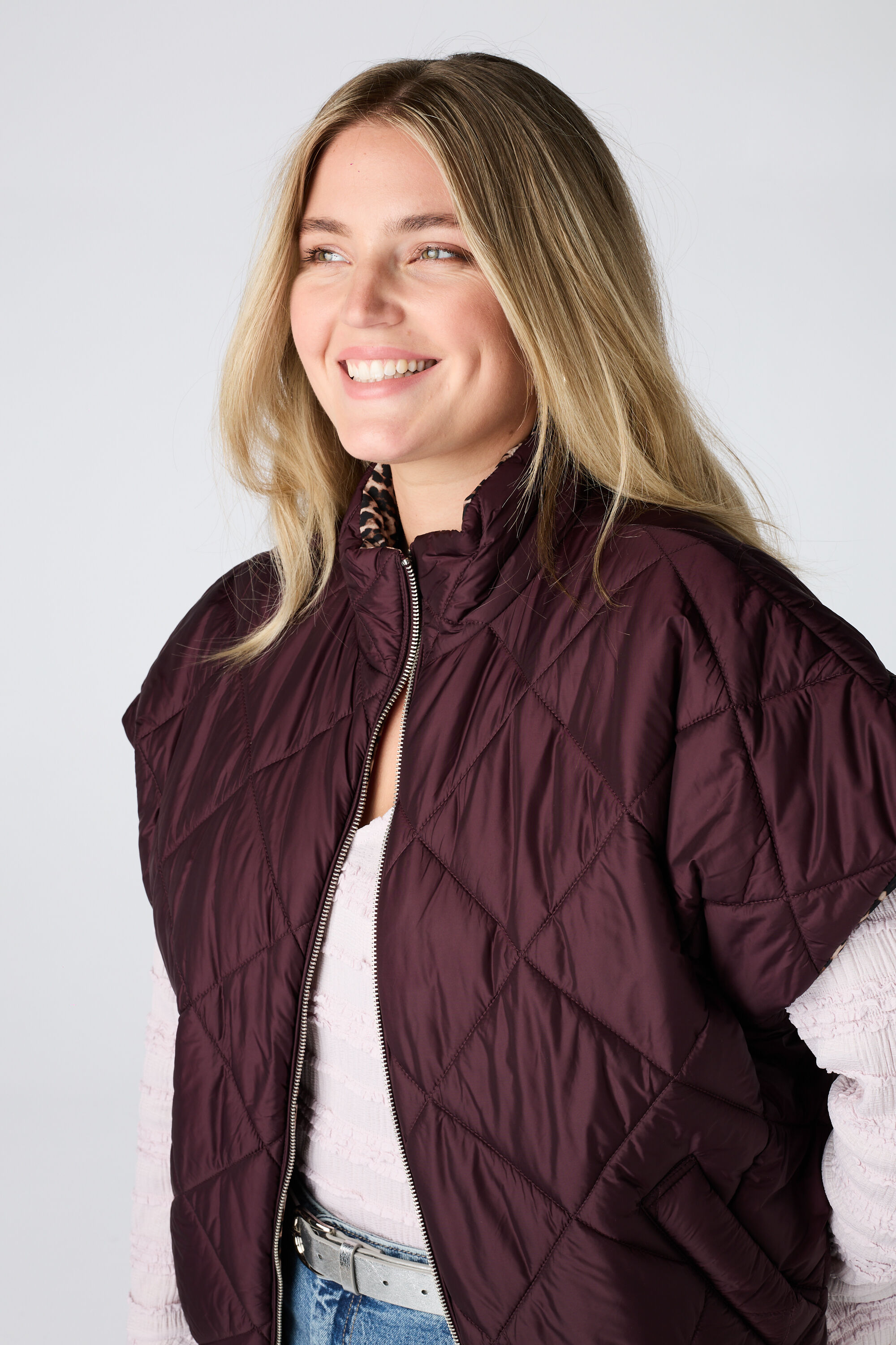 Bodywarmer matelass&eacute;e r&eacute;versible image number 4