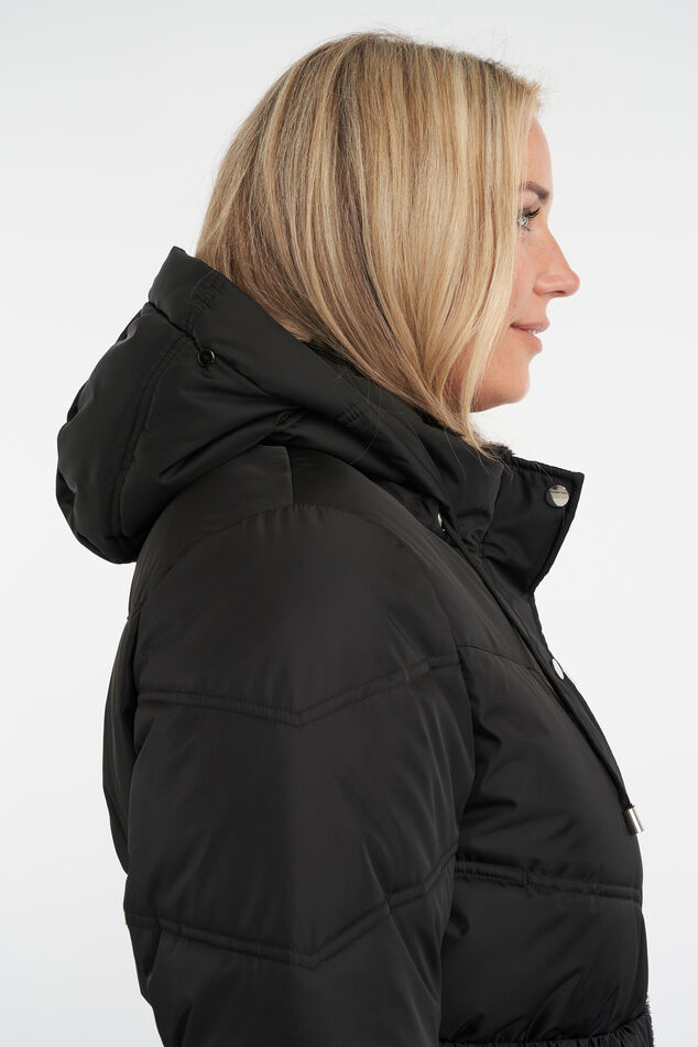 Veste matelassée avec ceinture image number 7