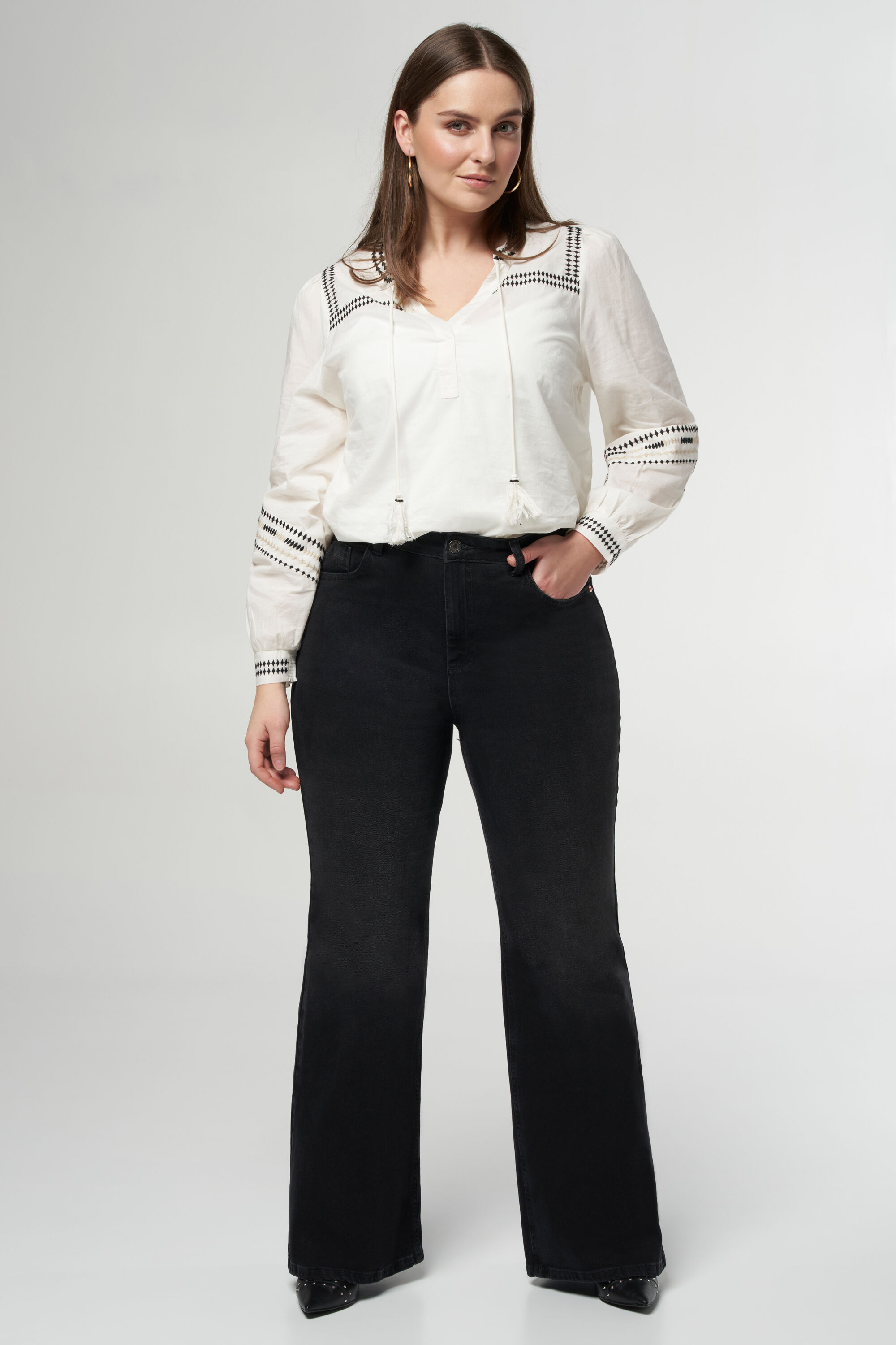 Jean &eacute;vas&eacute; &agrave; taille haute image number 6