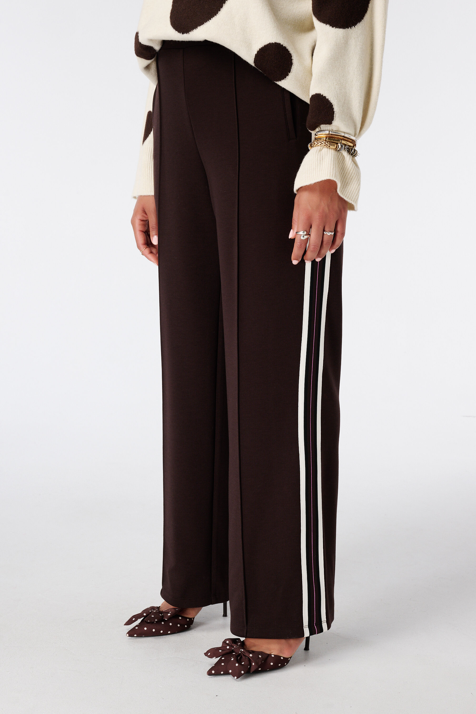 Pantalon &agrave; bande contrastante image number 5