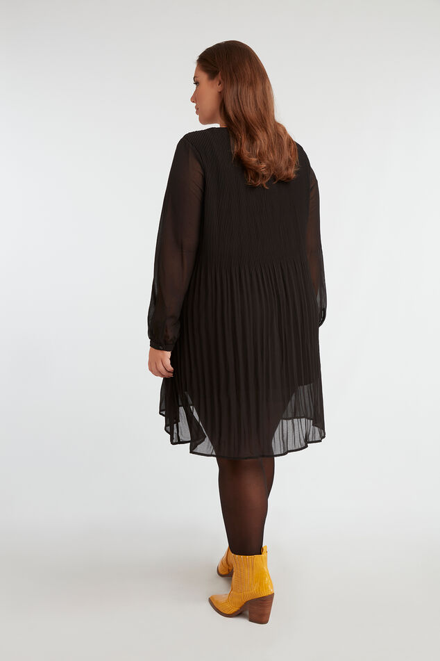 Robe plissée  image number 6