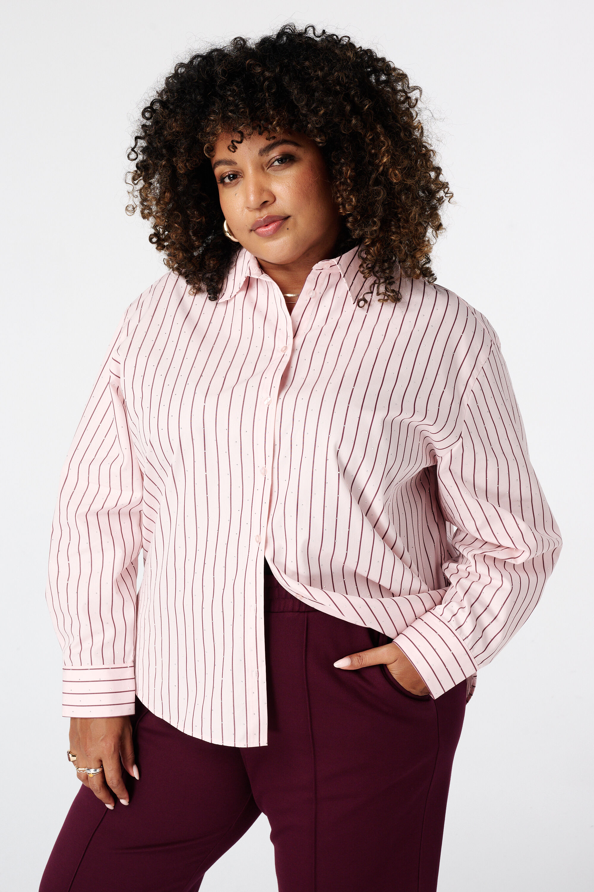 Blouse ray&eacute;e avec strass image number 0