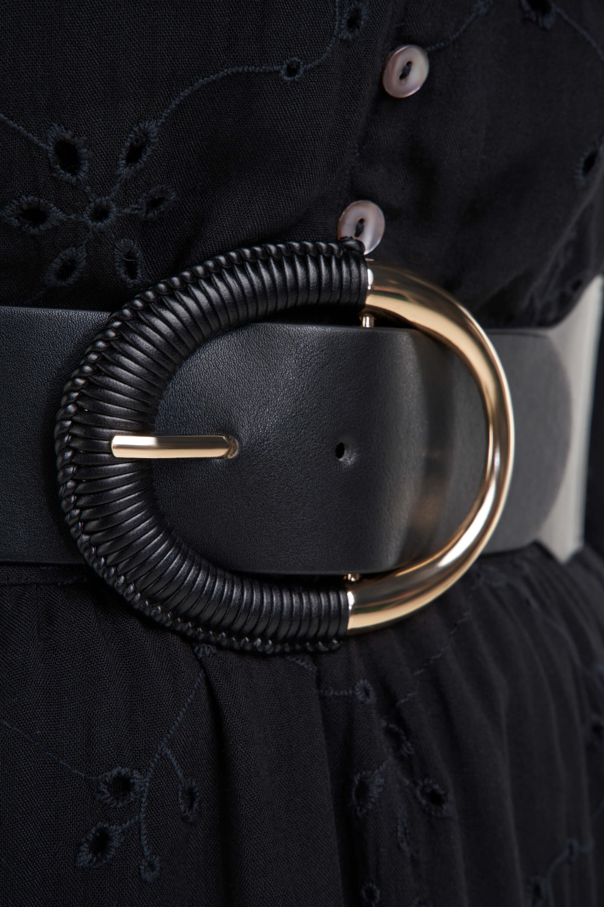 Ceinture avec boucle dor&eacute;e image number 3