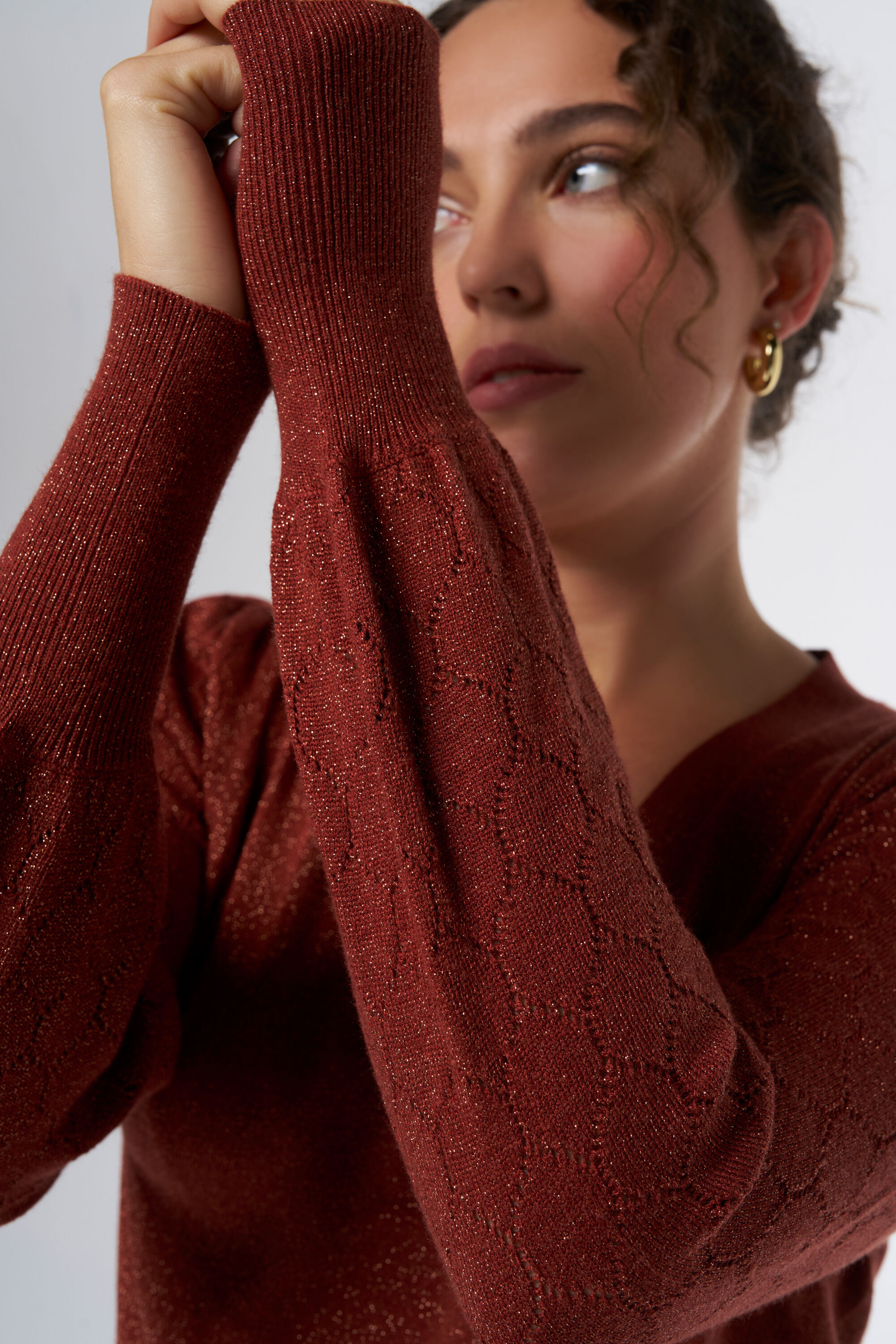 Pull &agrave; paillettes image number 4