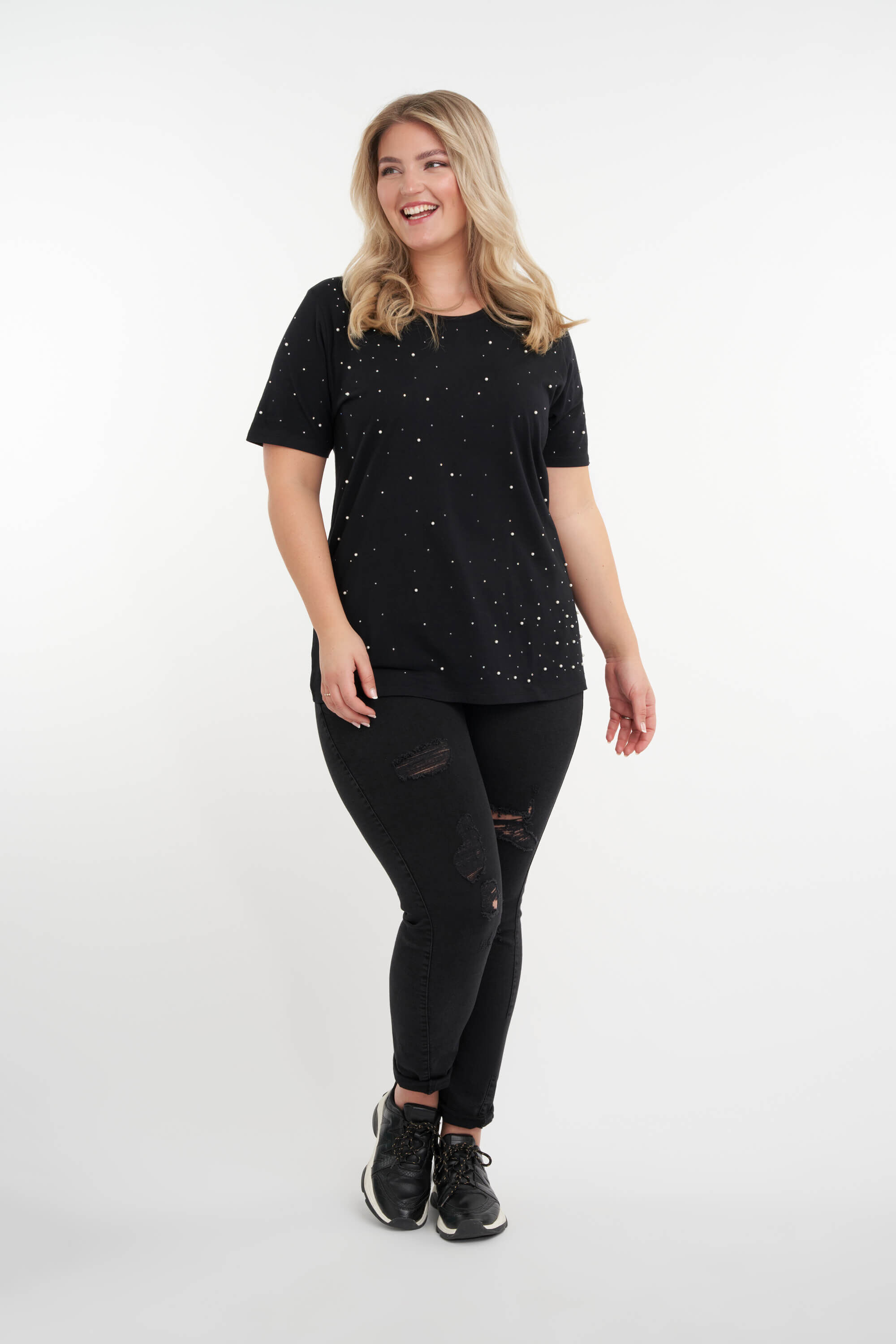 T-shirt orn&eacute; de strass  image number 5