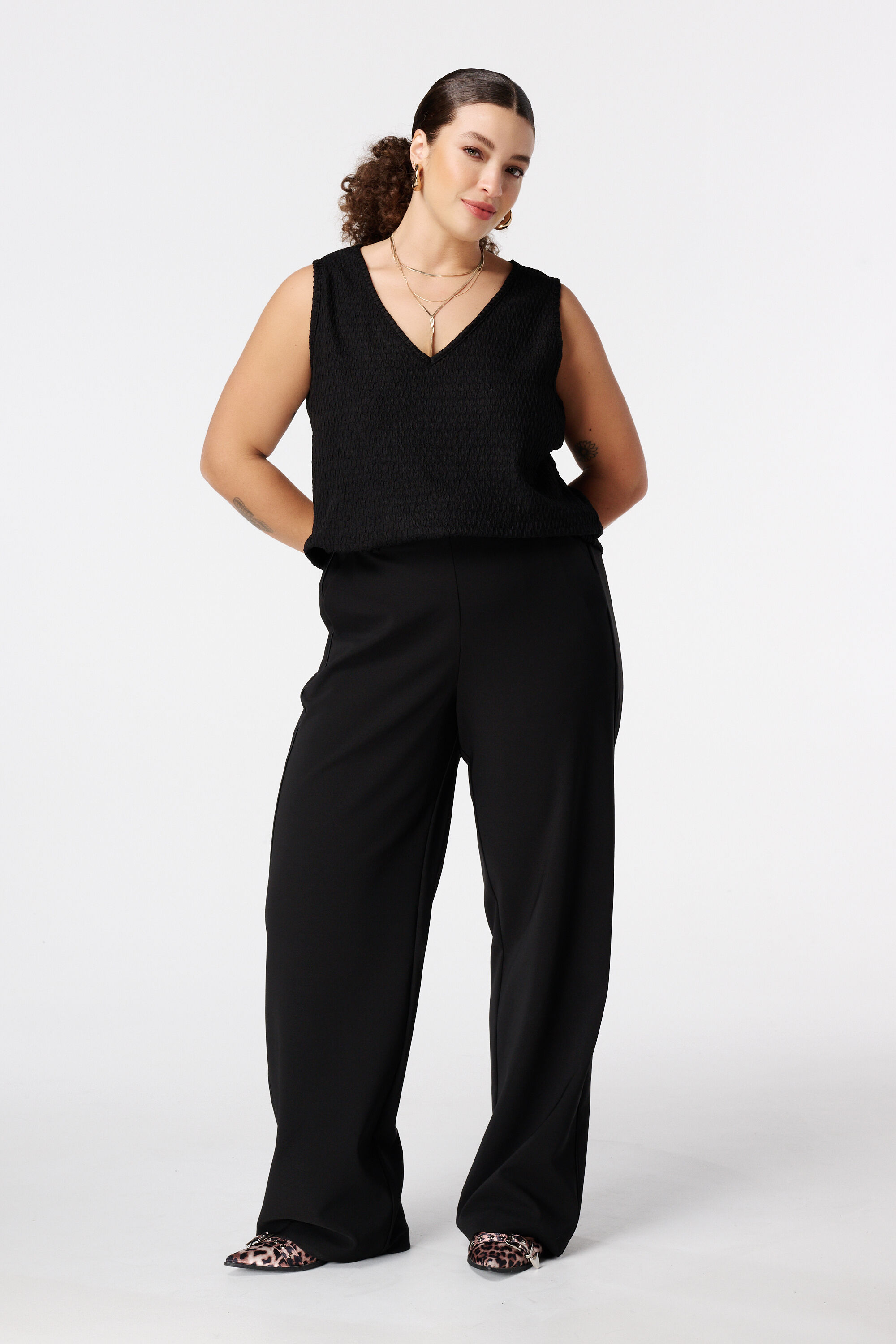 Top sans manches structur&eacute; image number 5