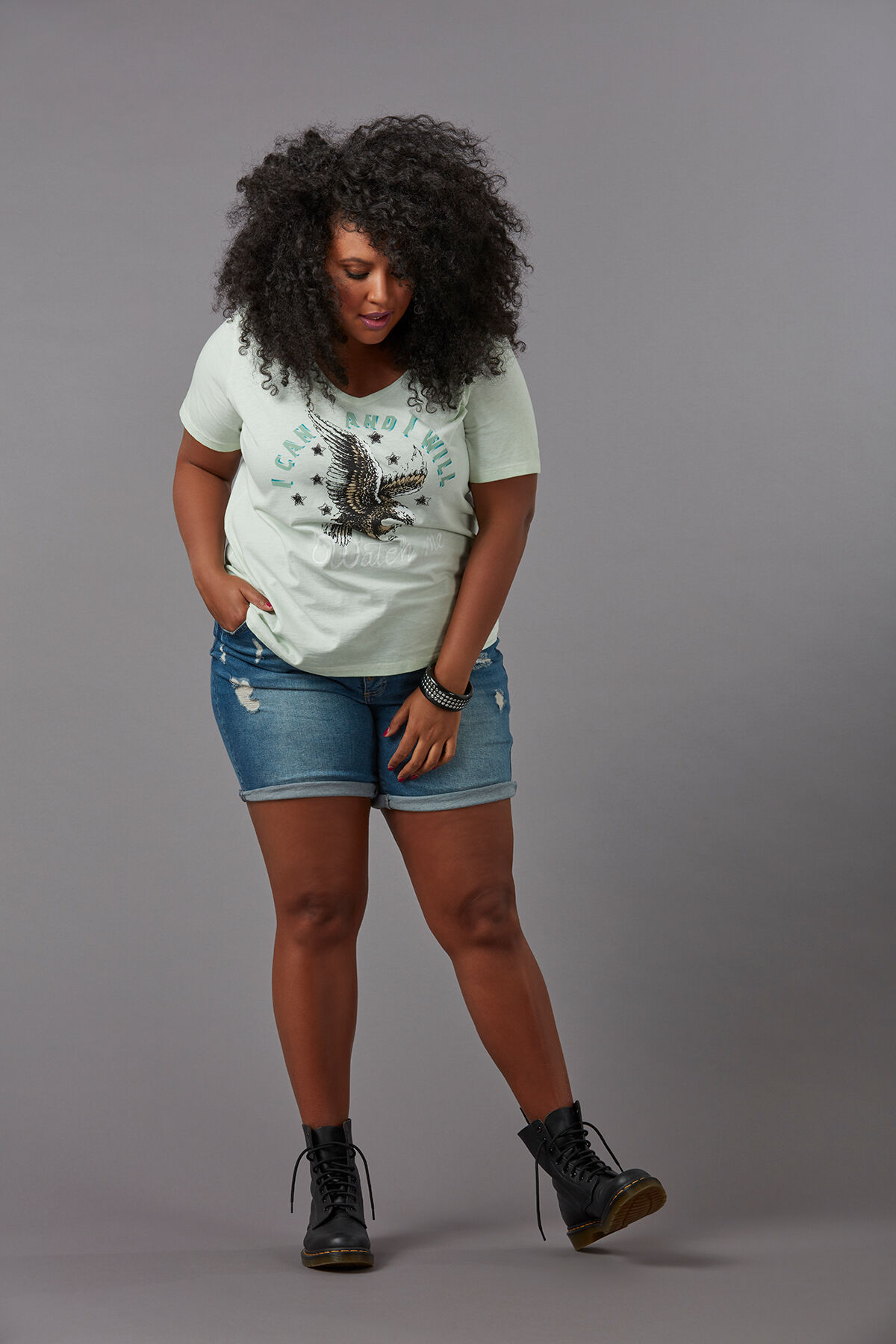 Short en denim avec boutons image number 5