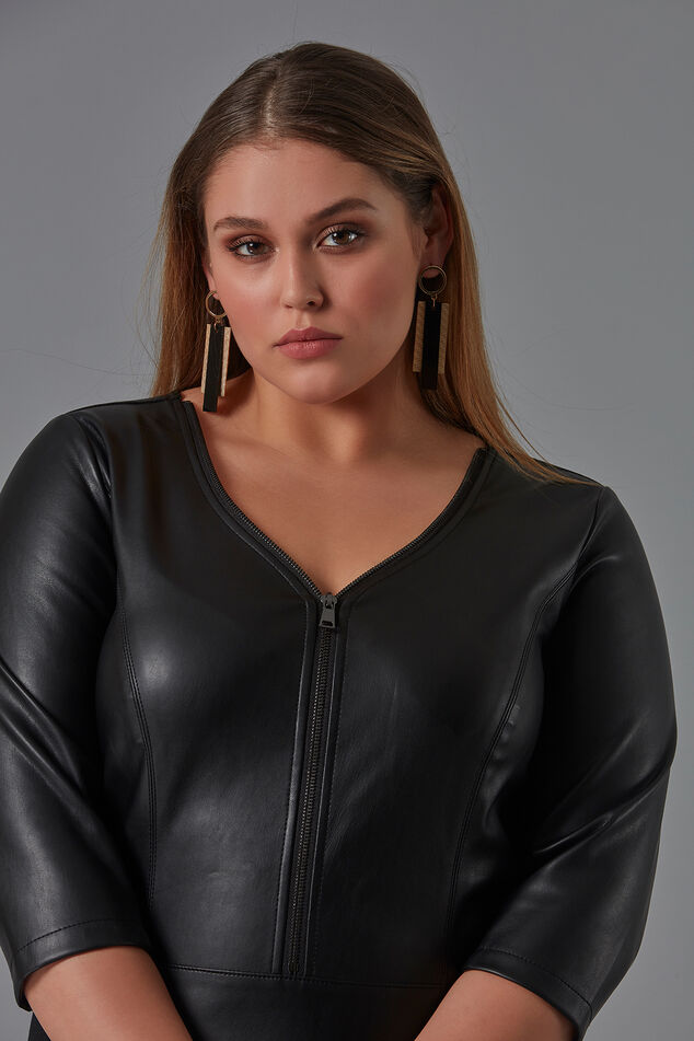 Robe en similicuir    image number 3