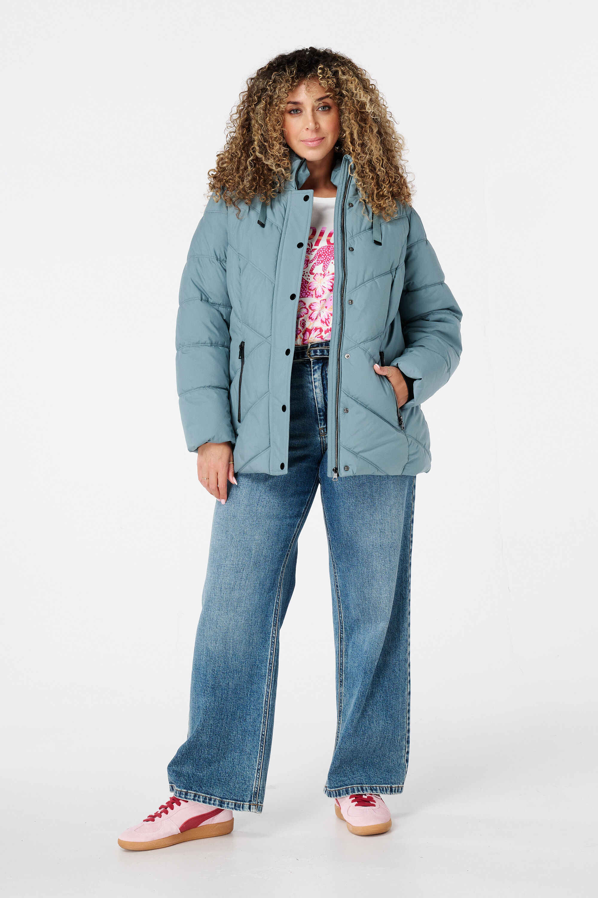 Veste matelass&eacute;e &agrave; capuche image number 5