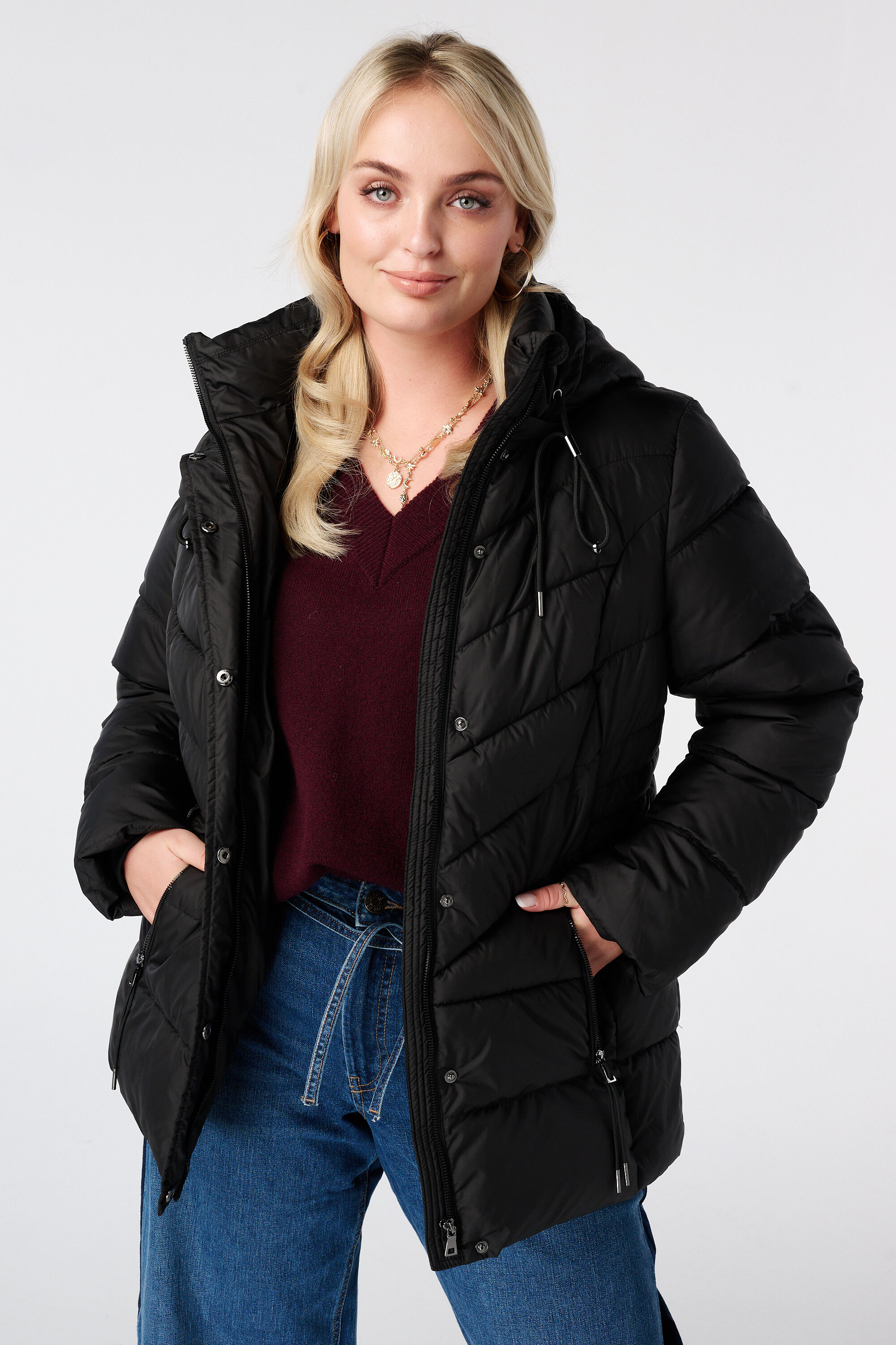 Veste matelass&eacute;e avec capuche