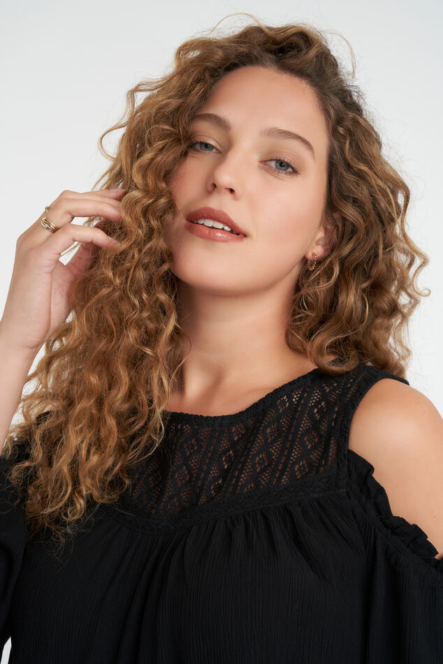 Chemisier à épaules dénudées image number 4