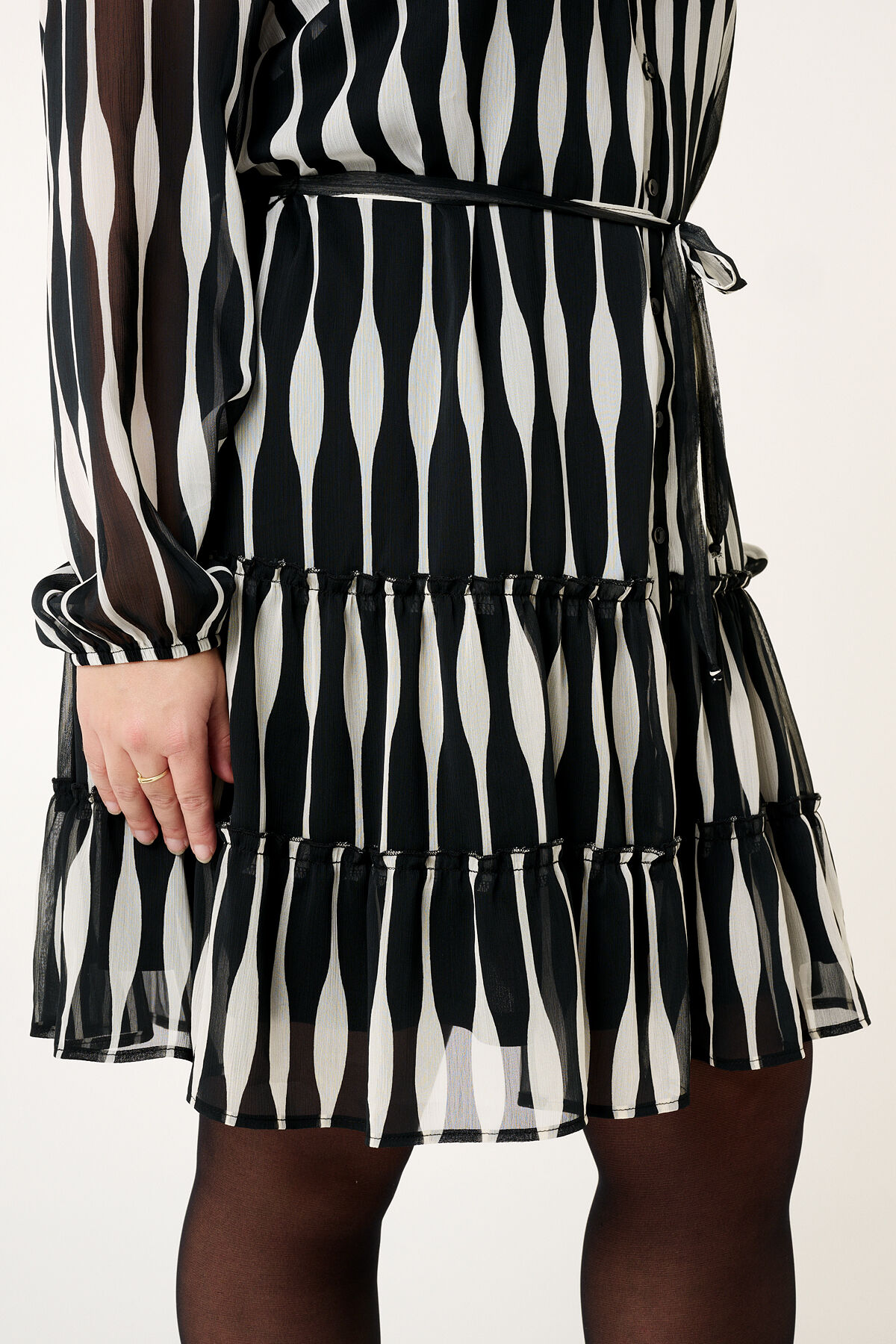 Robe &agrave; imprim&eacute; bicolore image number 4