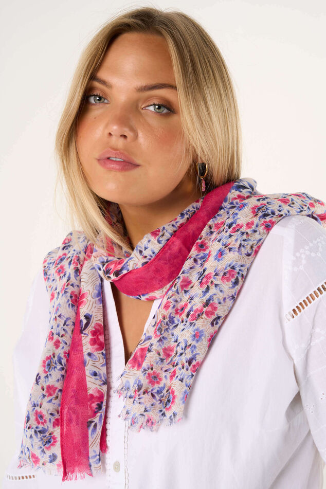 Écharpe à imprimé floral image number 2