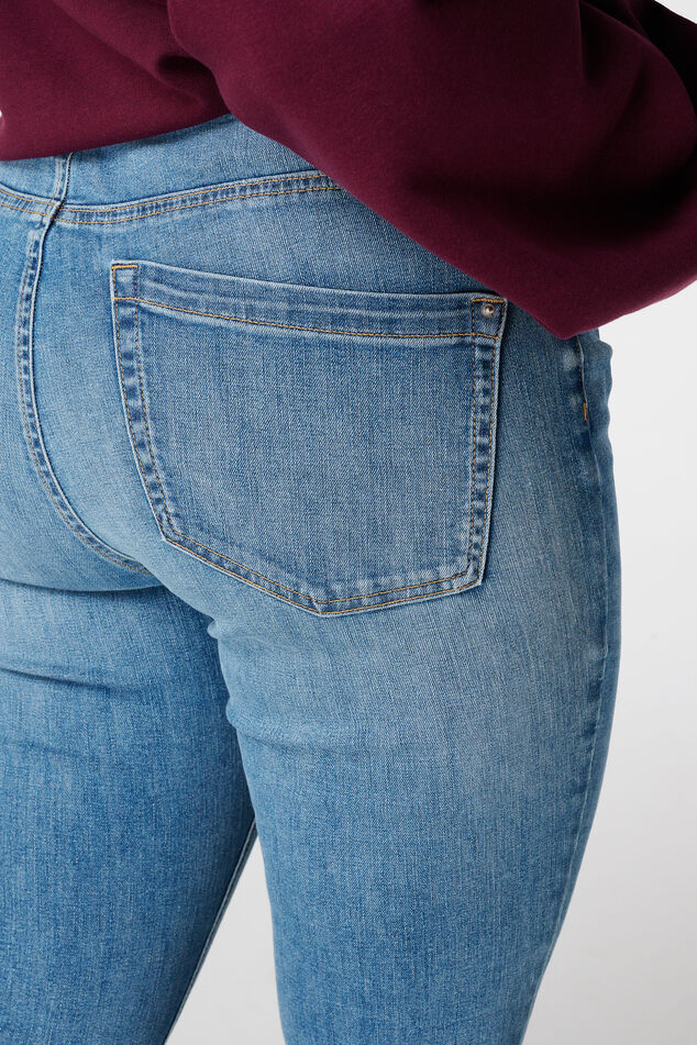 Jean slim IRIS avec stretch image number 4