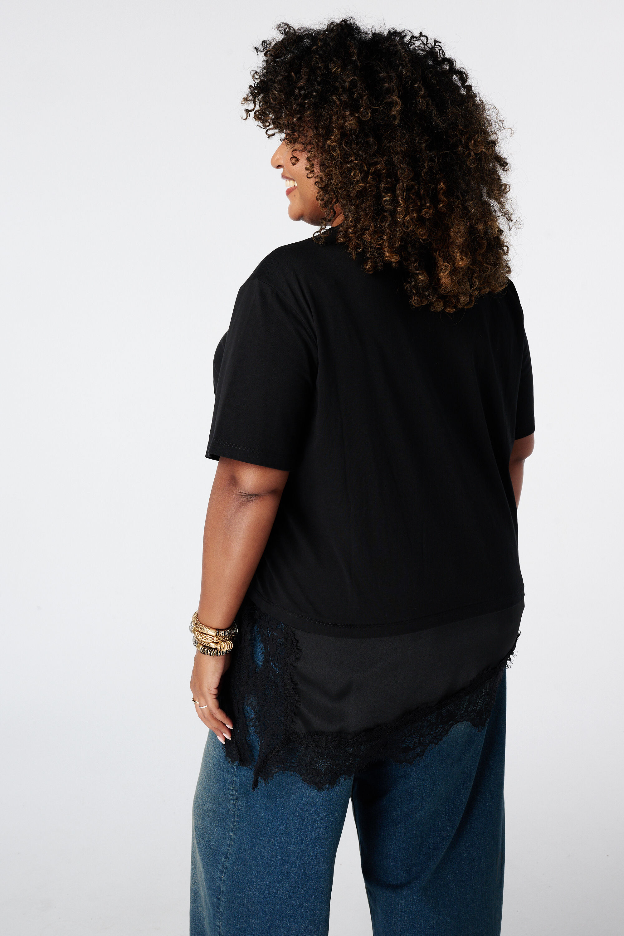 T shirt avec dentelle image number 1