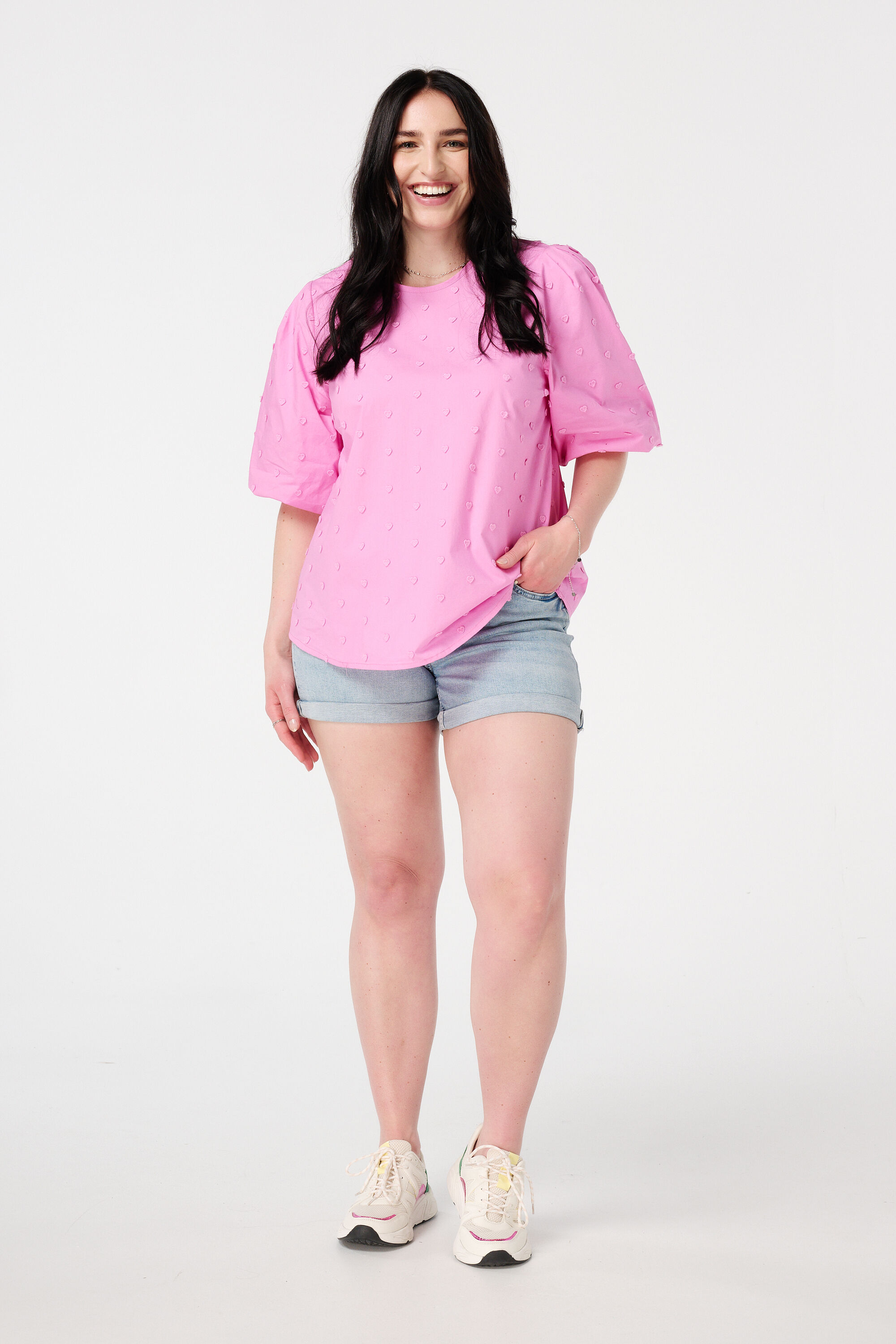 Chemisier avec c&oelig;urs brod&eacute;s et manches trois quarts image number 5