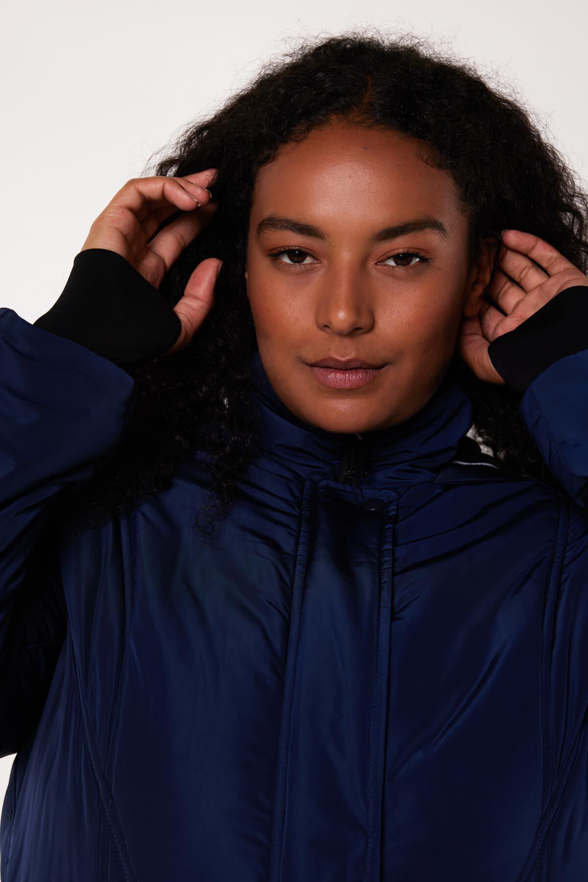 Veste matelass&eacute;e avec capuche image number 5