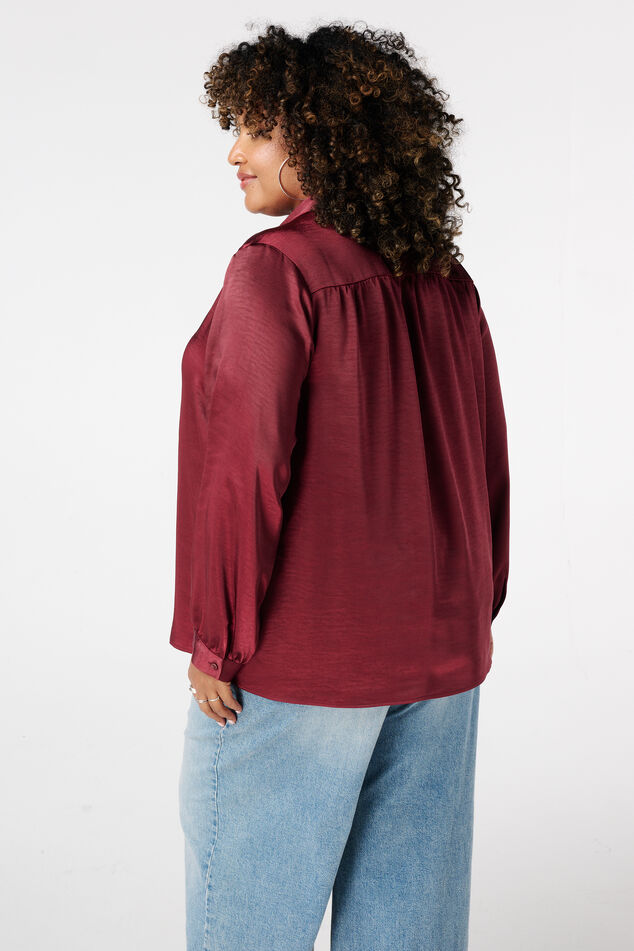 Blouse aspect satiné image number 3