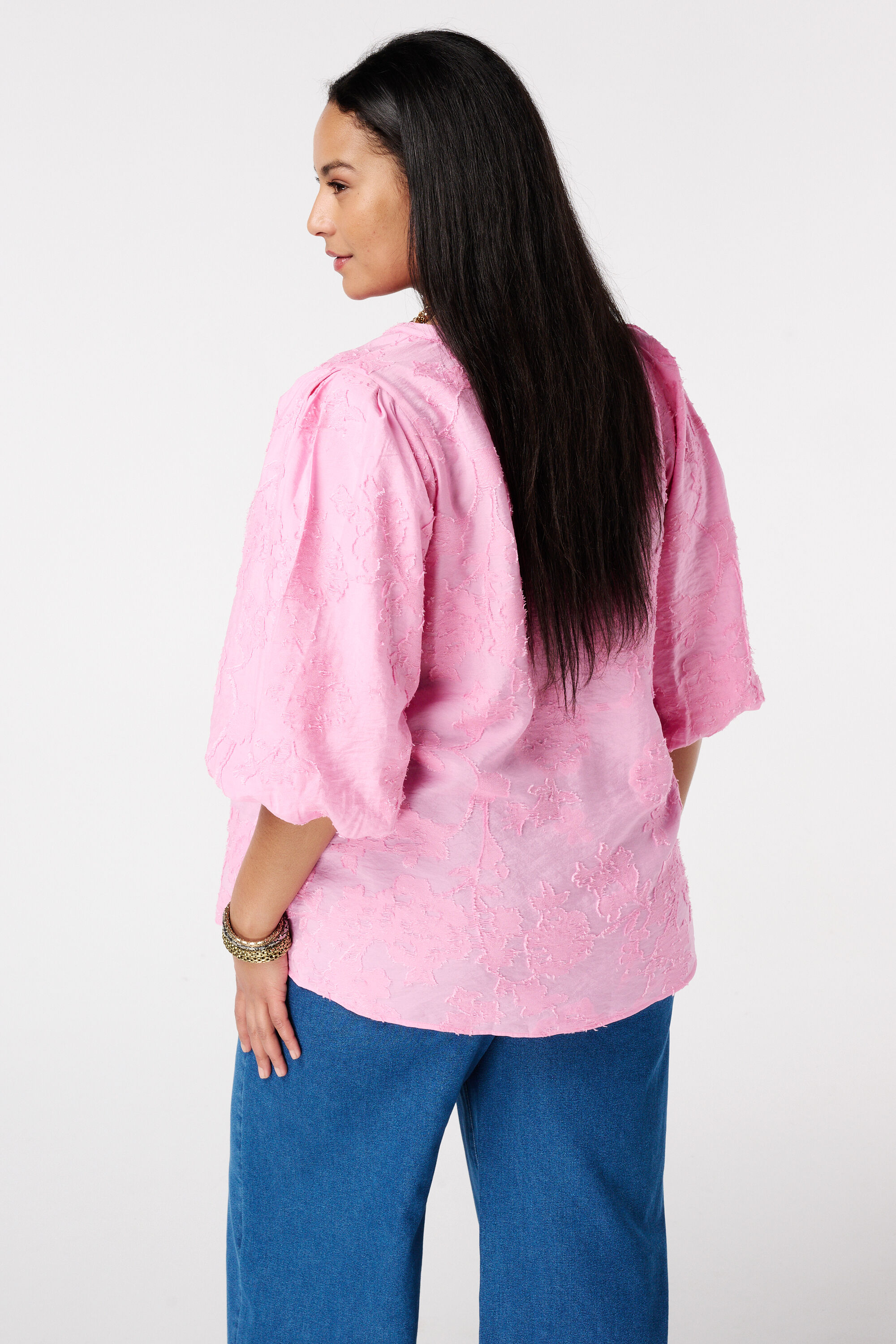 Blouse brod&eacute;e &agrave; manches bouffantes image number 3