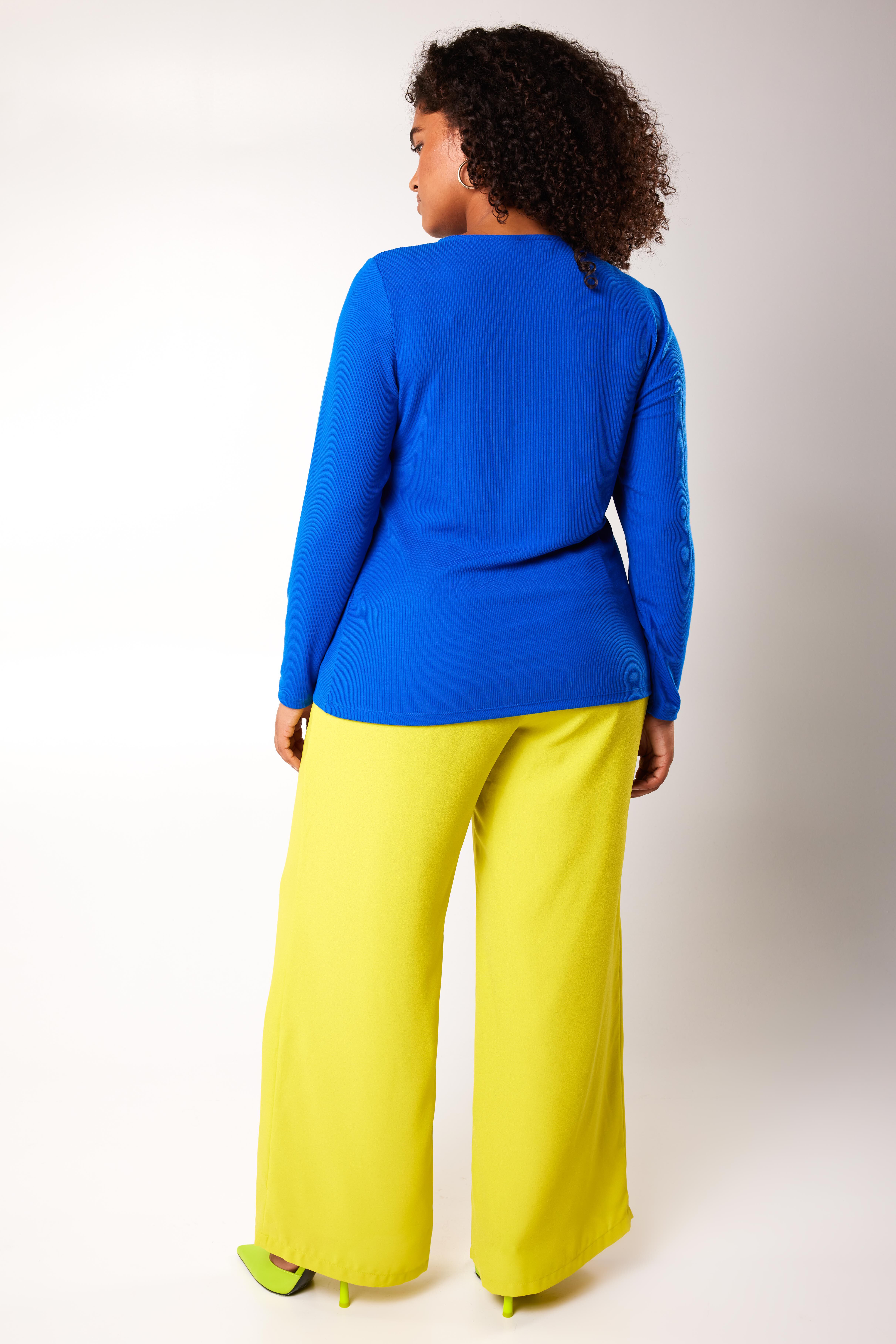 Haut asym&eacute;trique image number 4