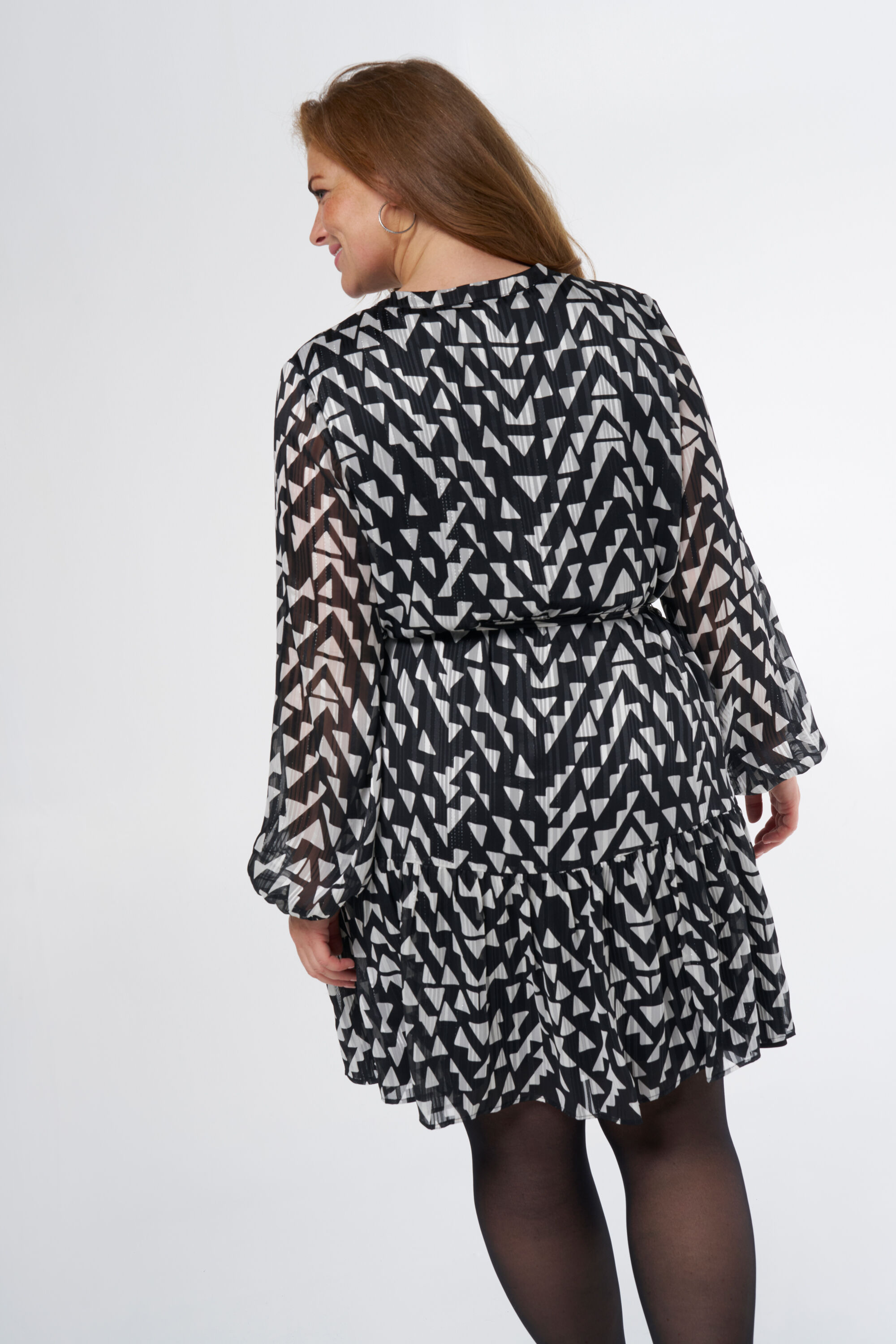 Robe boutonn&eacute;e avec ceinture image number 3