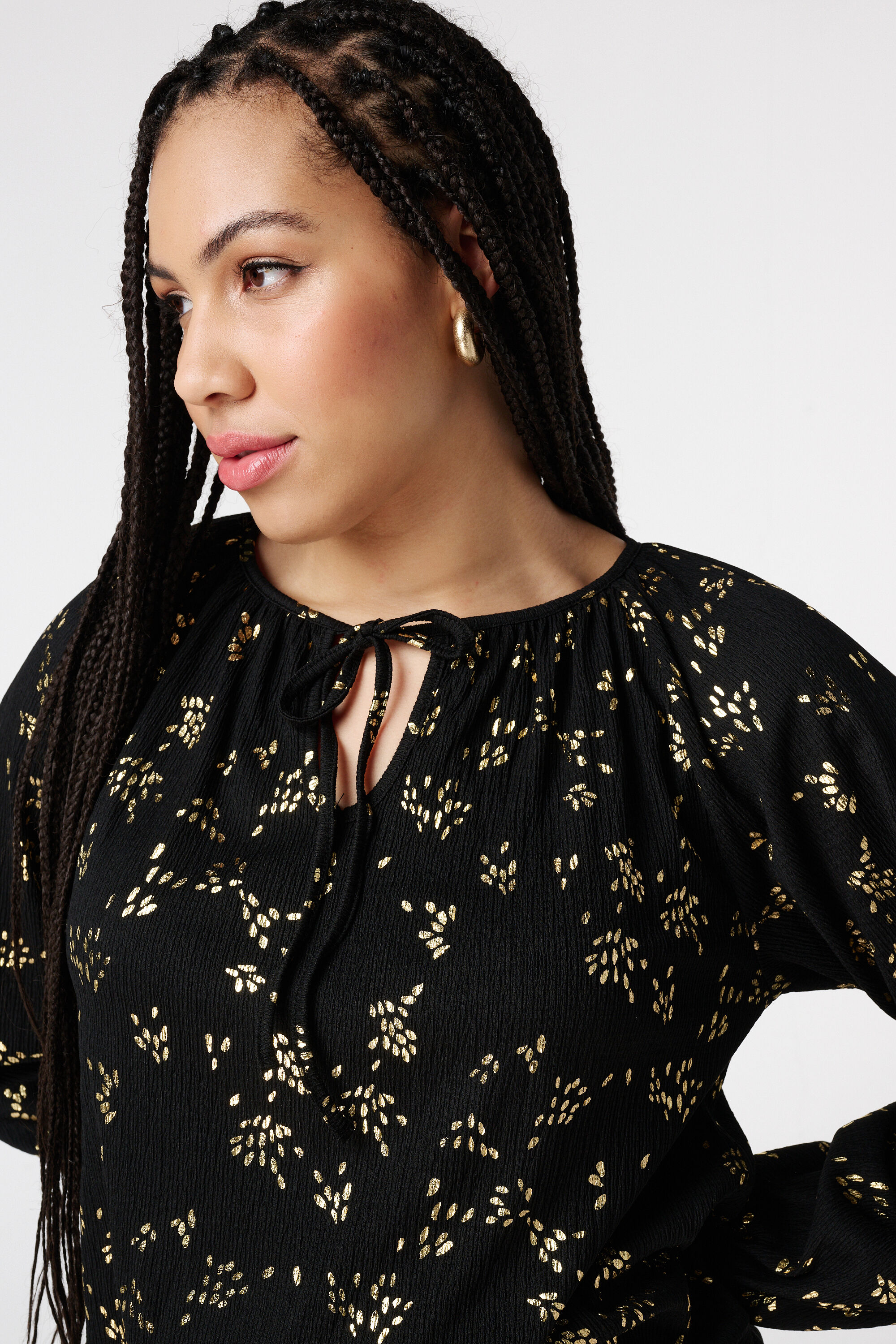 Top avec d&eacute;tails m&eacute;talliques image number 4