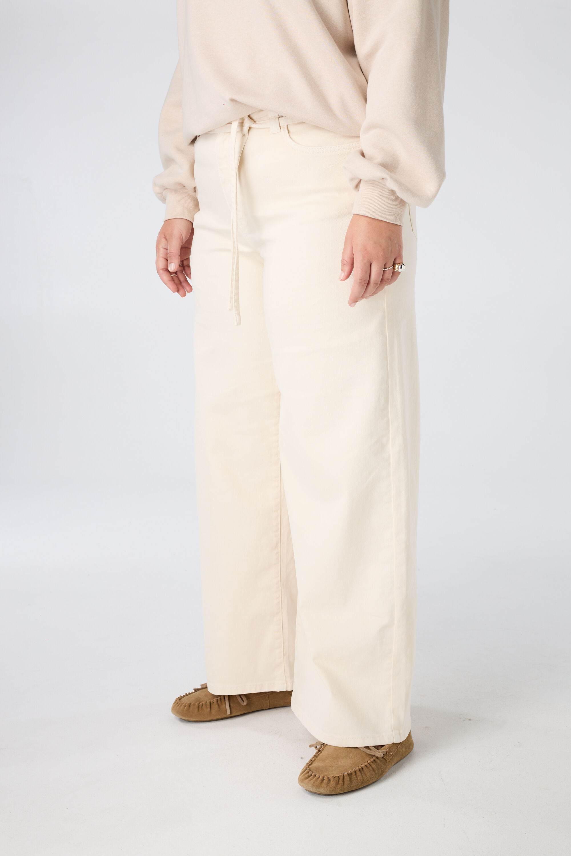 Jean wide leg avec cordon &agrave; nouer image number 5