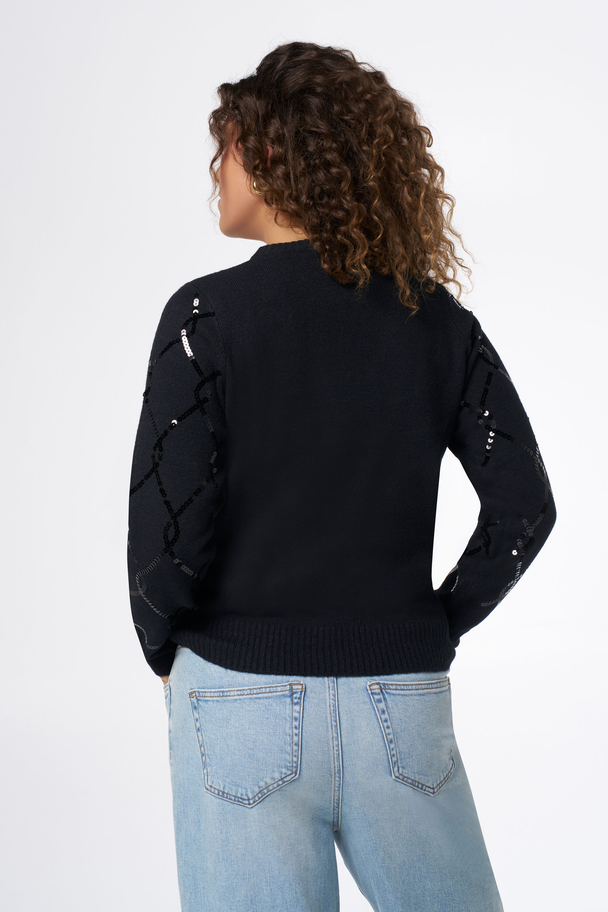 Pull &agrave; paillettes image number 3