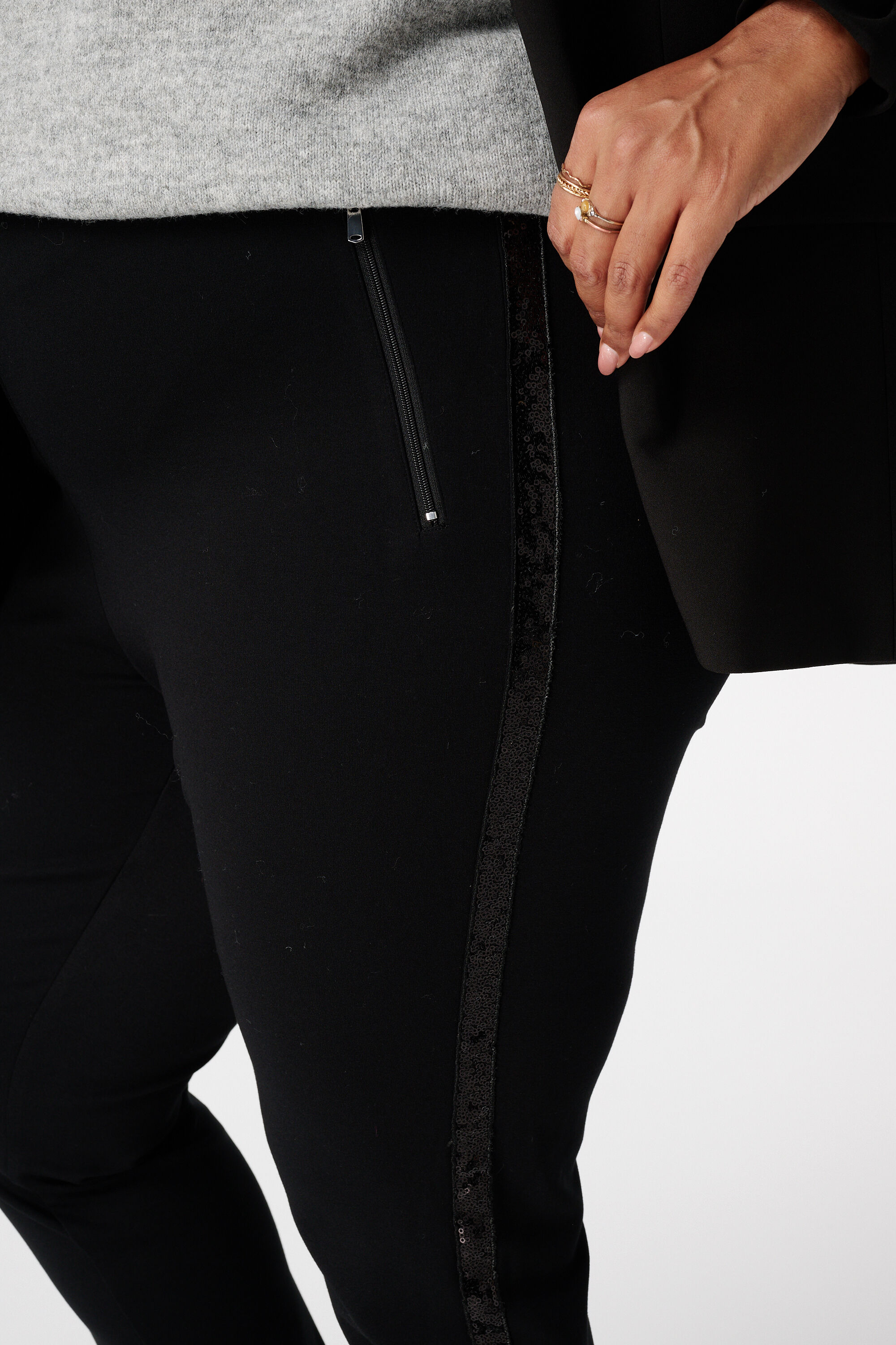 Legging skinny &agrave; paillettes et bande lat&eacute;rale image number 4