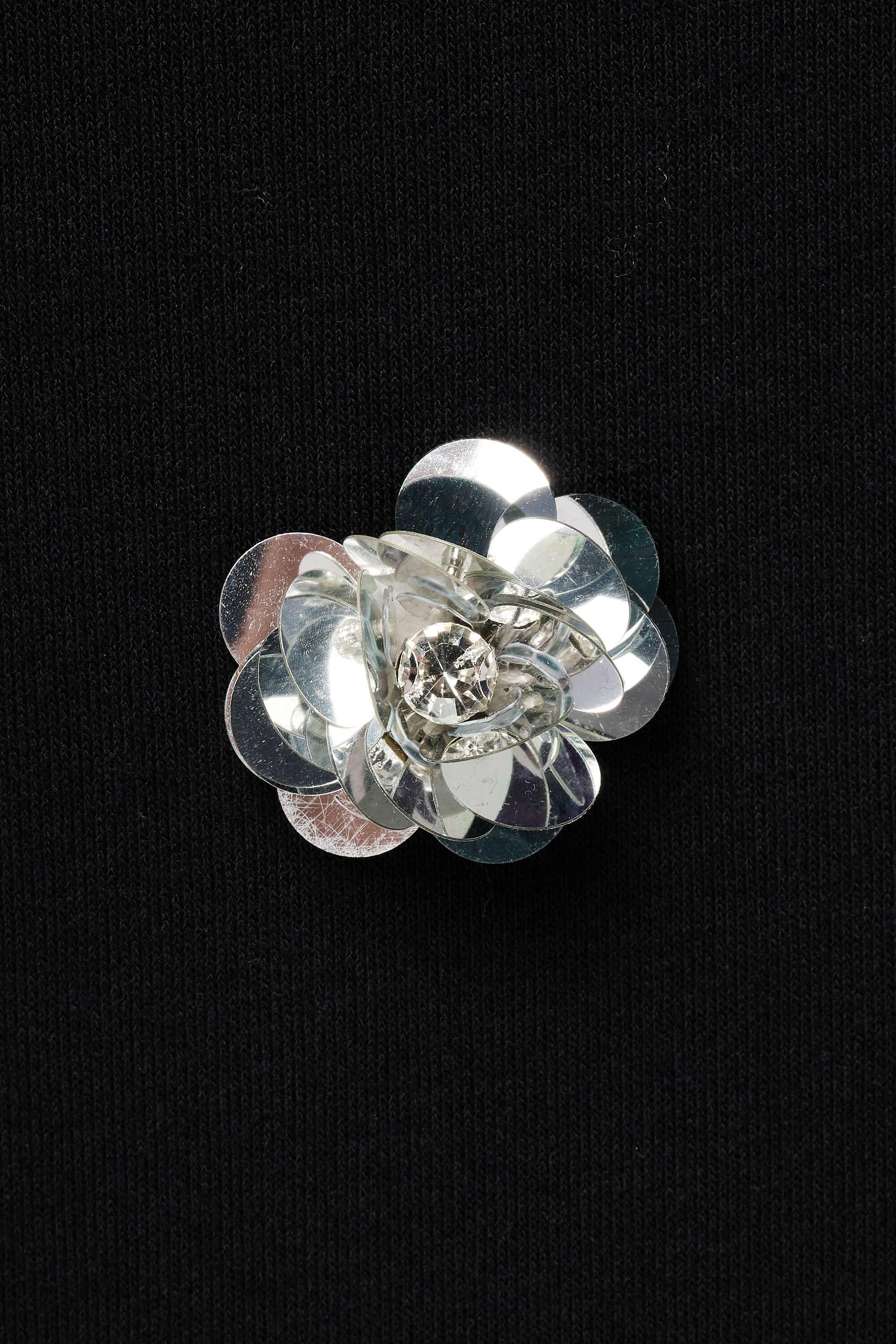 Pull avec fleurs en 3D image number 6