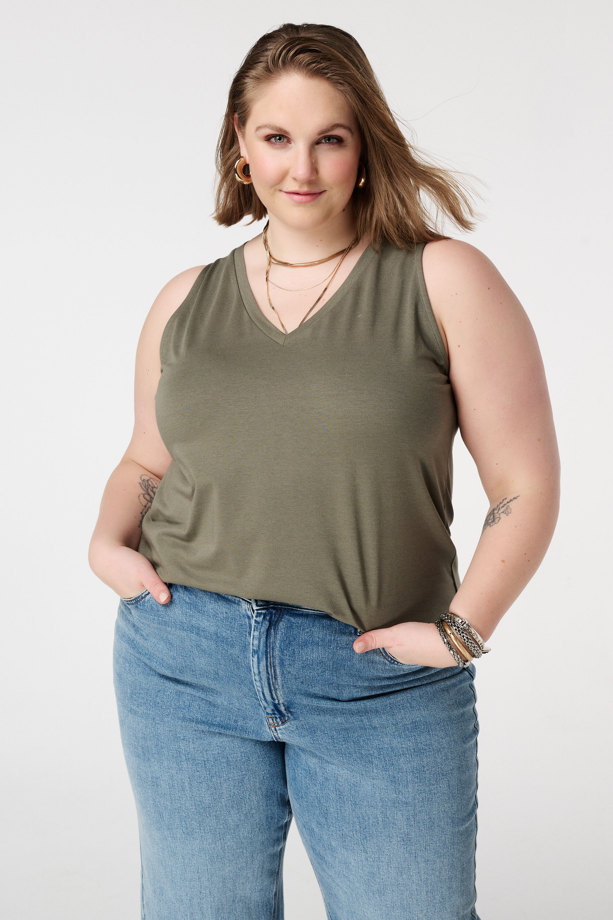 D&eacute;bardeur avec col en V image number 0