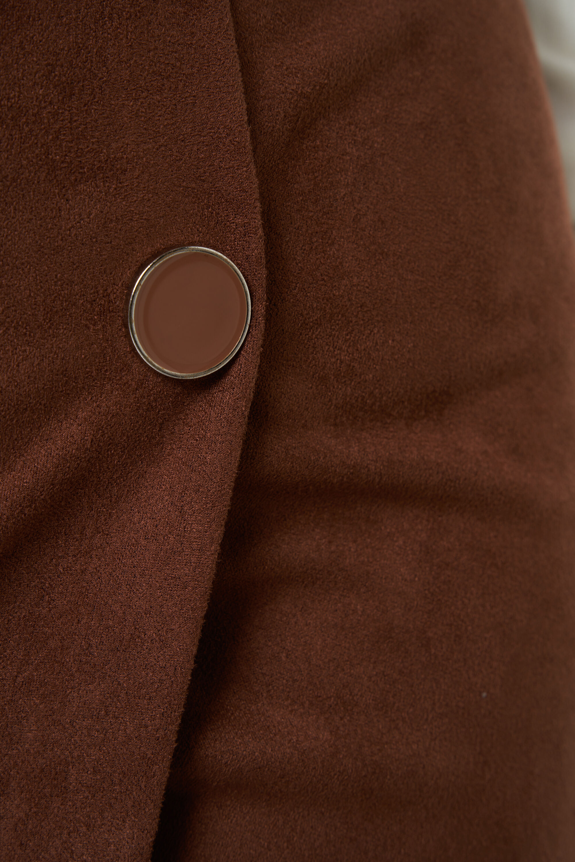 Jupe enveloppante en daim synth&eacute;tique image number 5