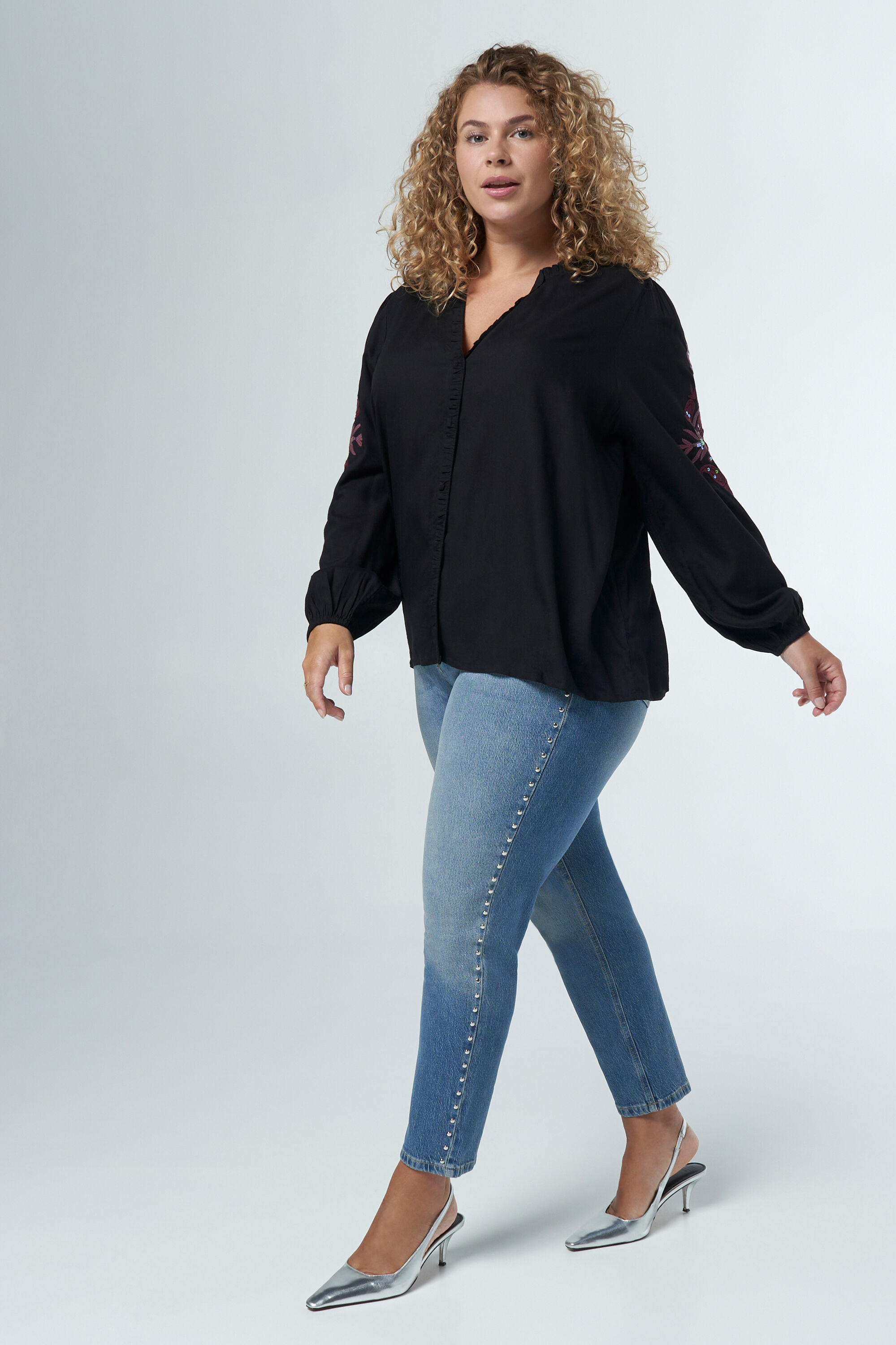 Chemisier avec broderie  image number 5