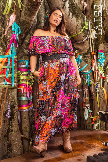 Robe color&eacute;e maxi