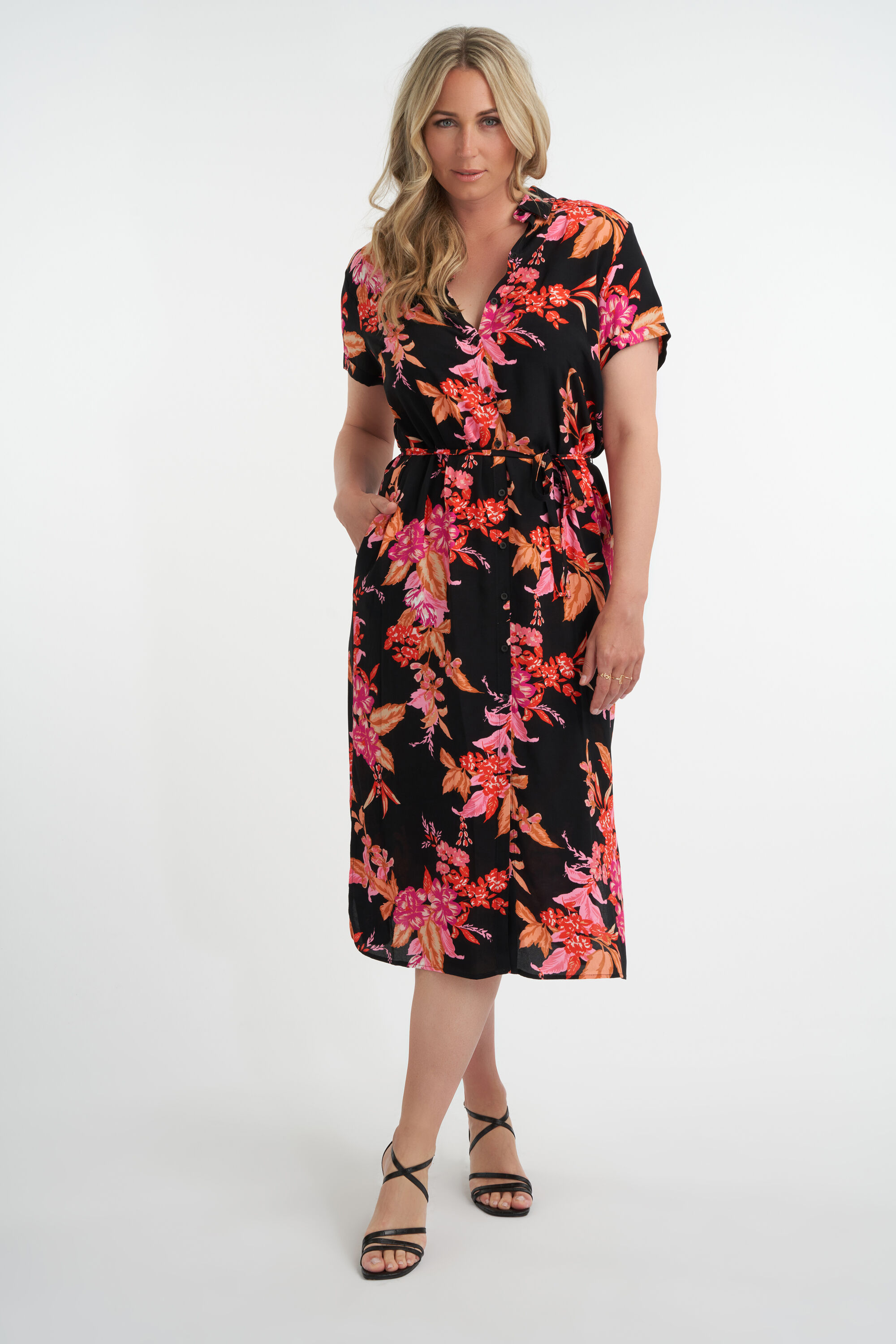 Robe longue avec ceinture &agrave; nouer image number 6