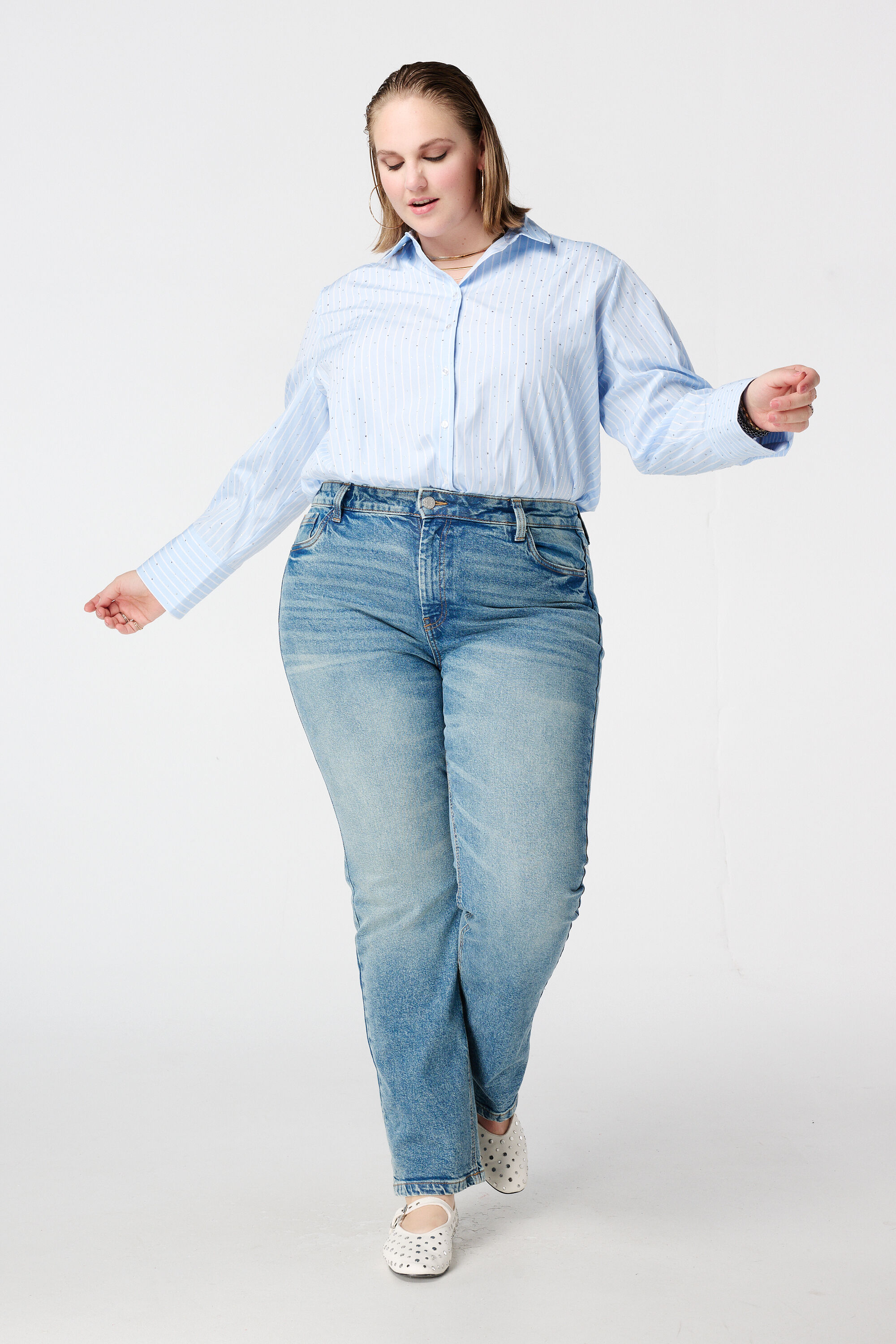 Jean straight leg &agrave; taille mi-haute