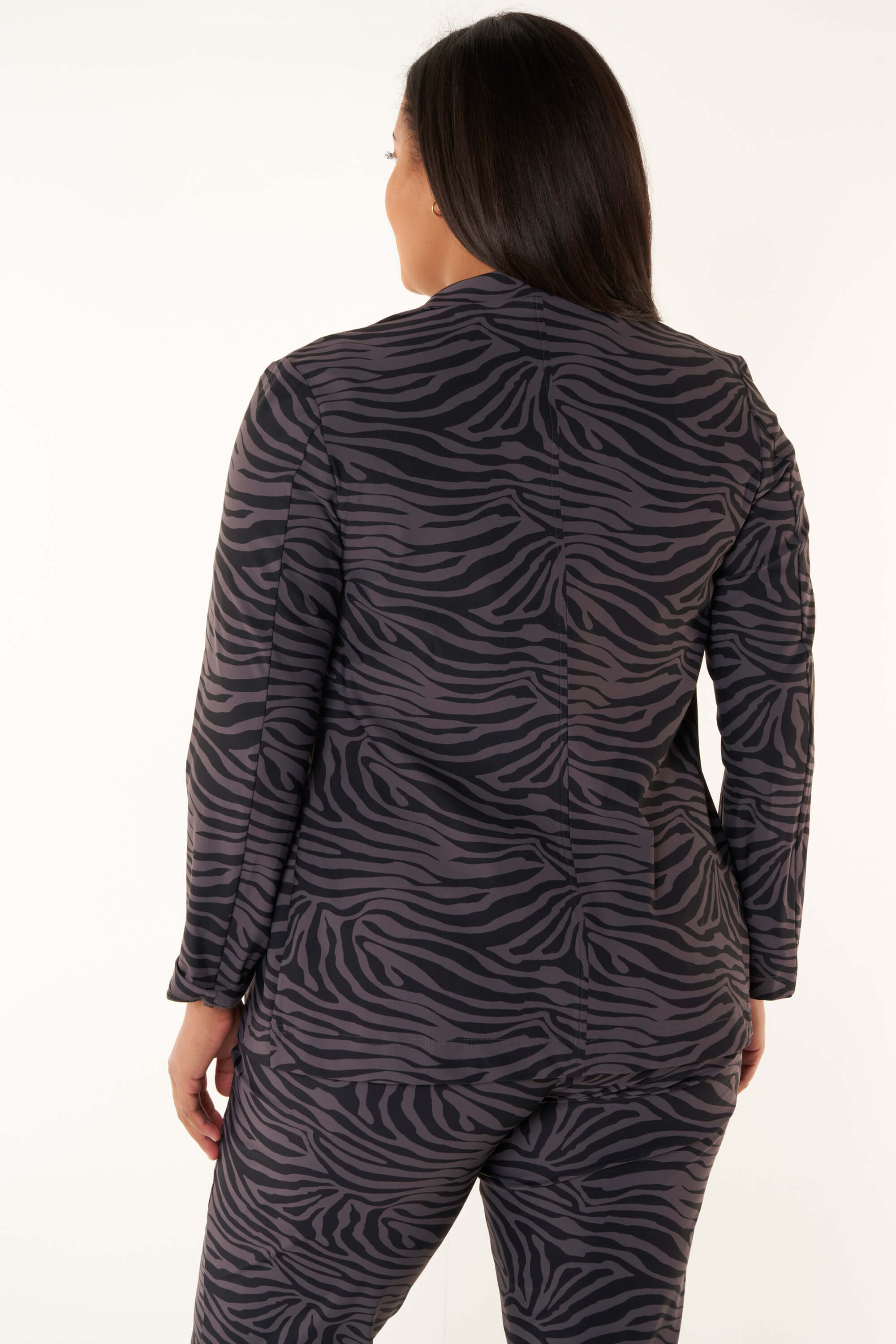 Blazer &agrave; l'&eacute;preuve des voyages image number 3