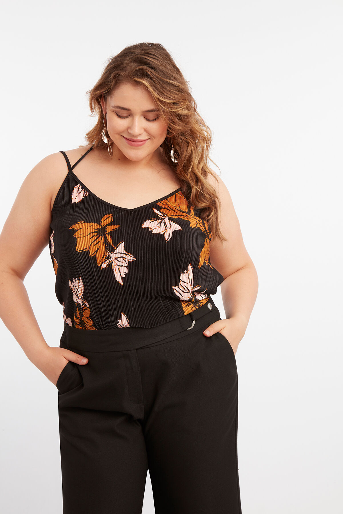 Pantalon court image number 3