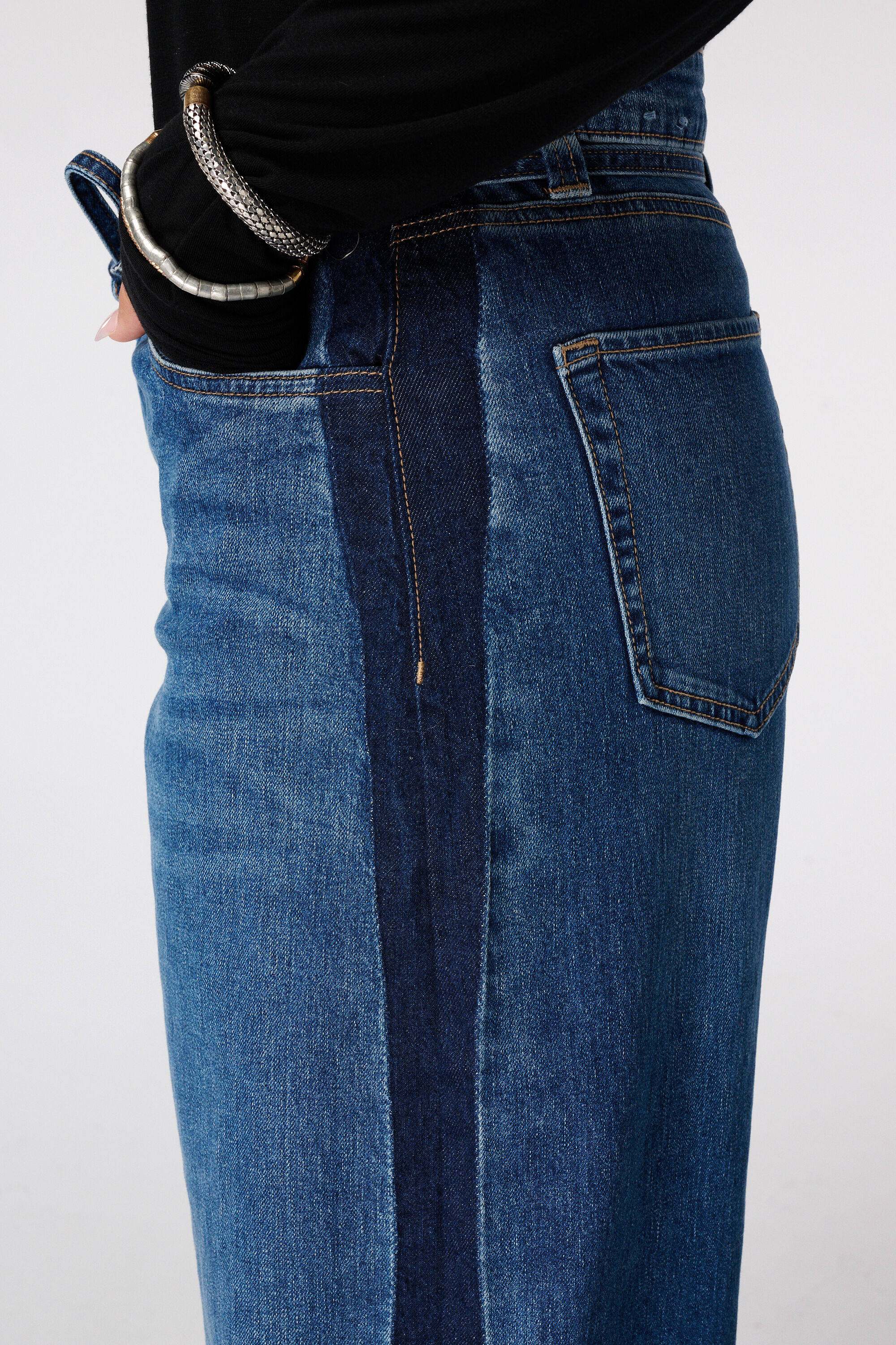 Jean barrel  image number 4