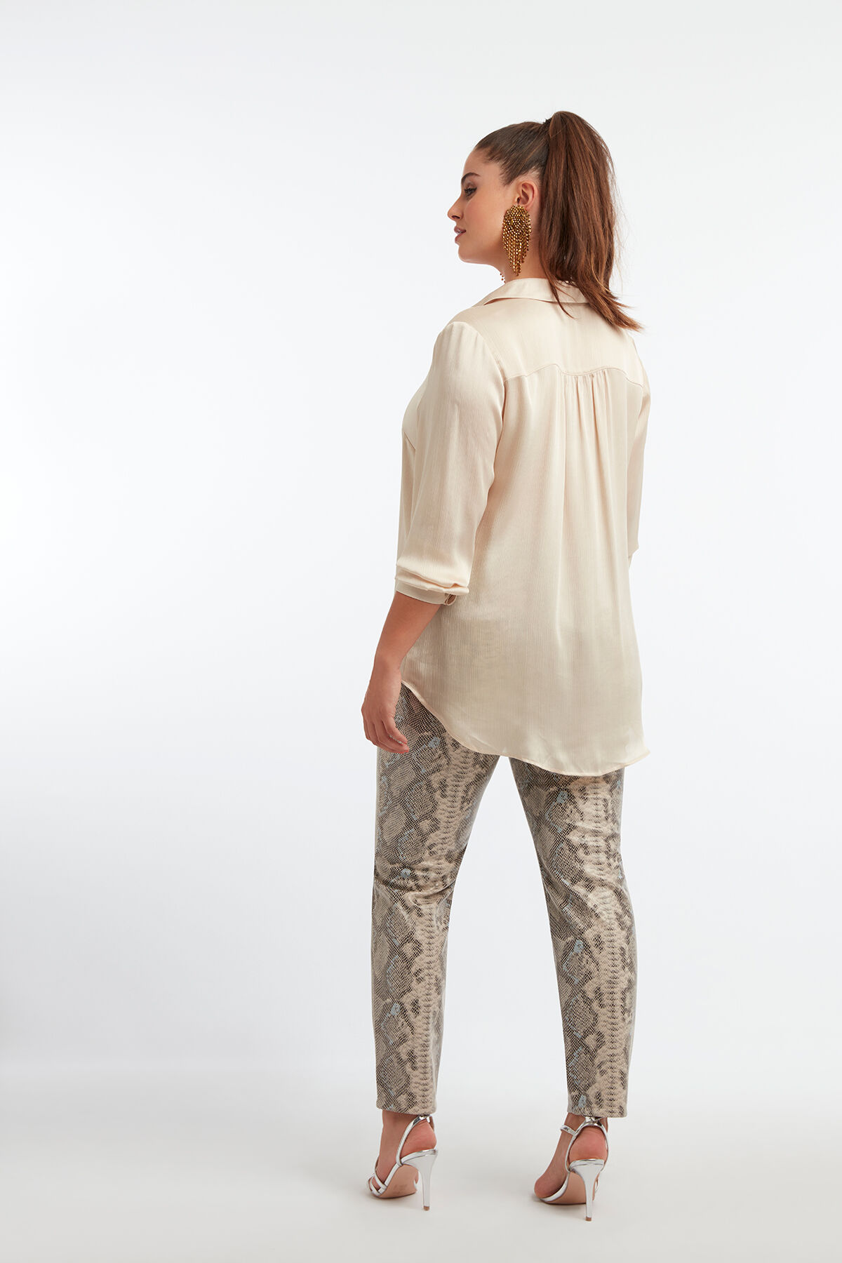 Chemisier en satin image number 4