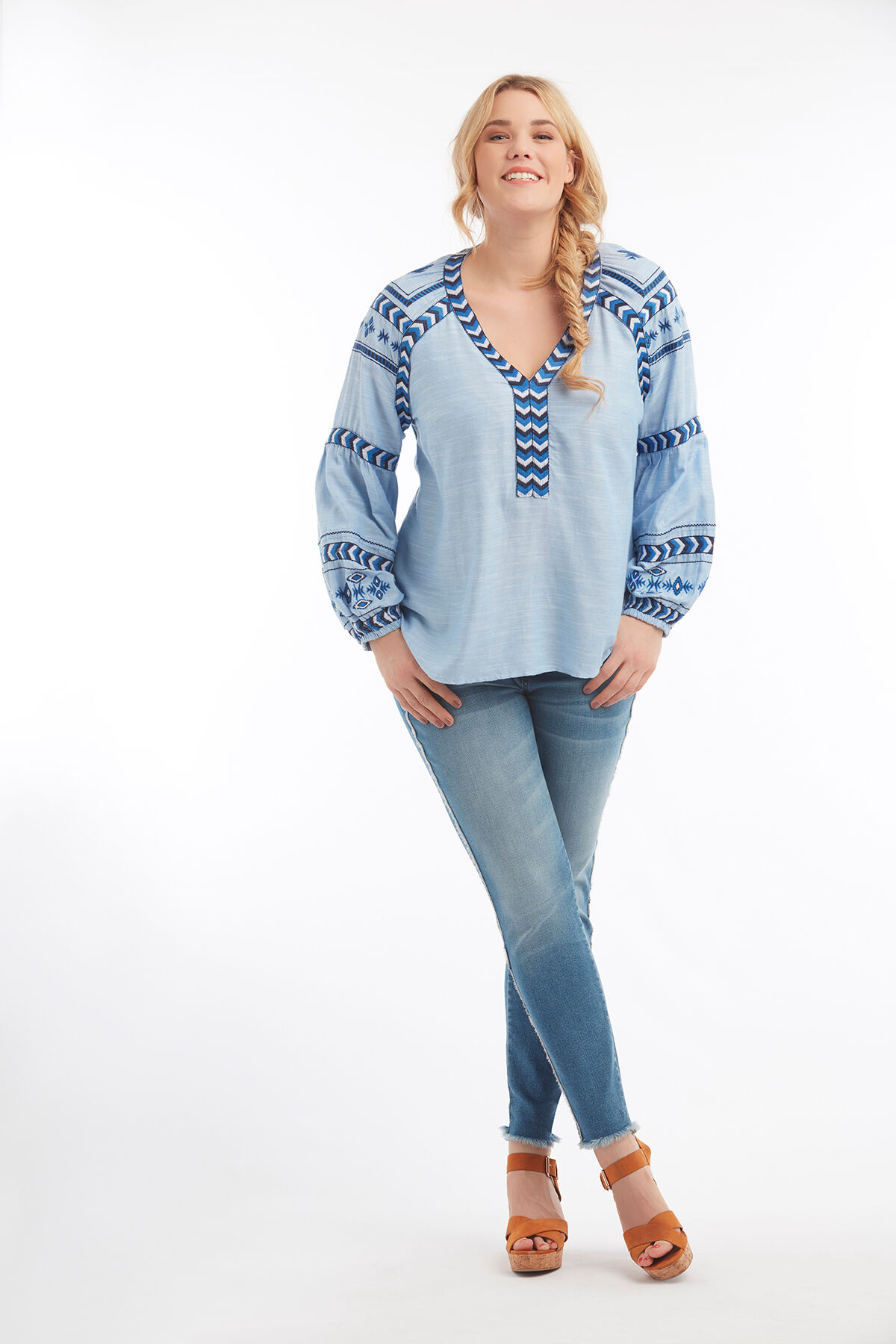 Chemisier avec imprim&eacute; brod&eacute; image number 5