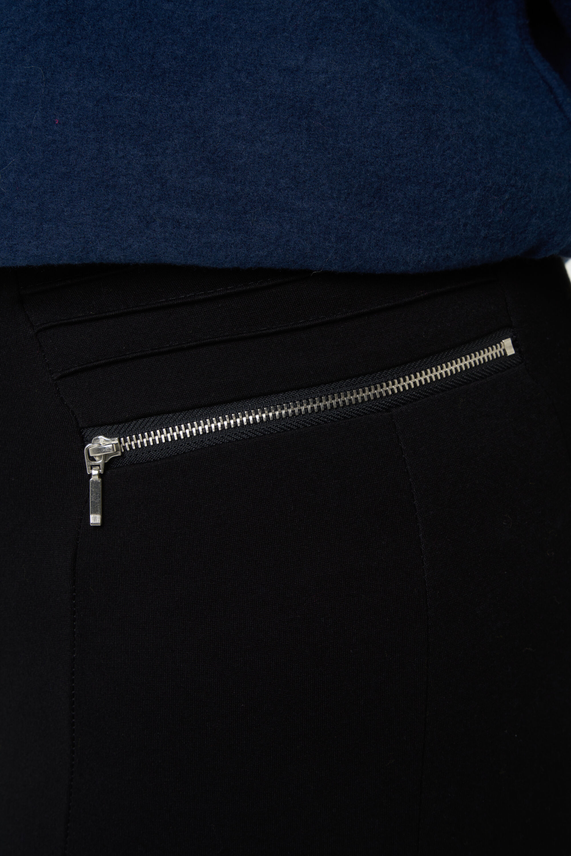 Tregging aux fermetures d&eacute;coratives image number 4