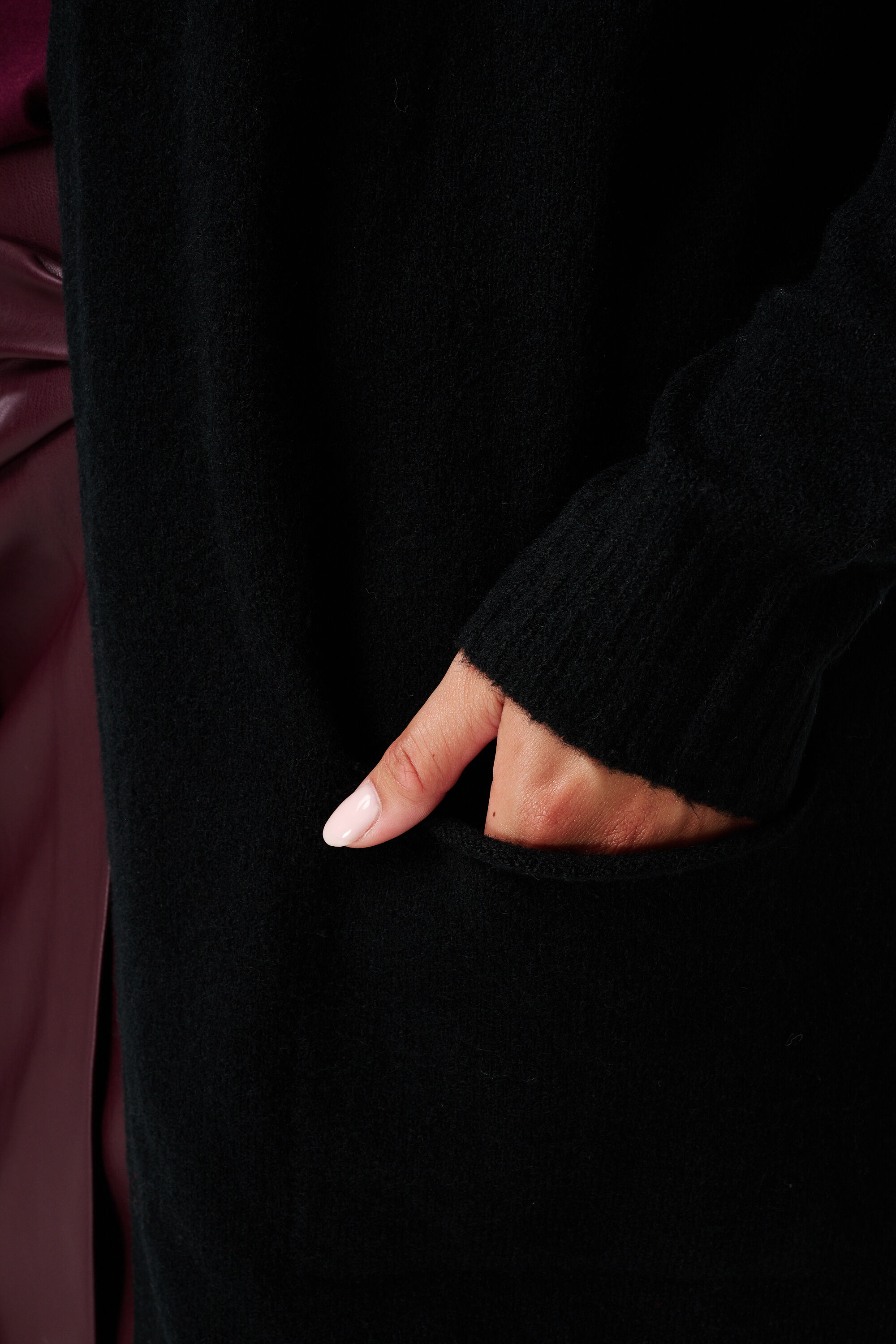 Cardigan mi-long avec poches lat&eacute;rales image number 6