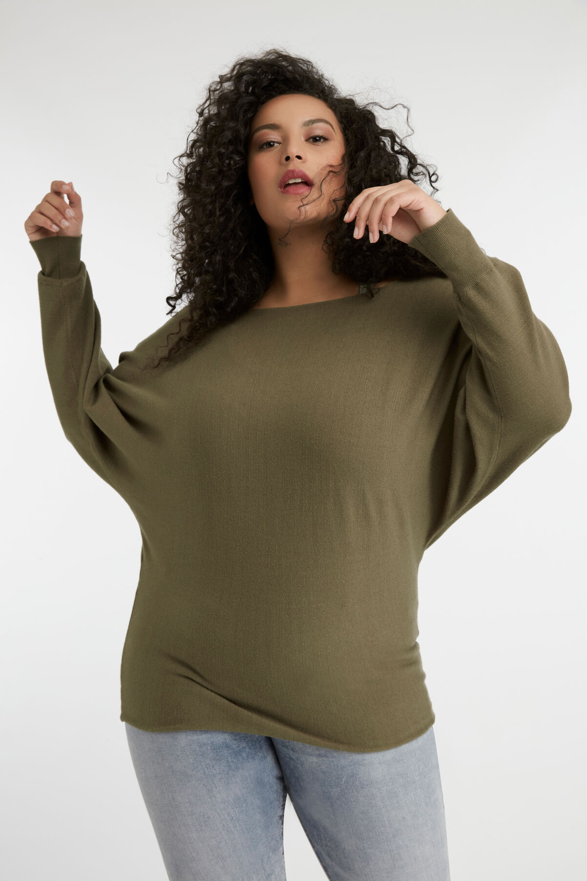 Pull-over &agrave; manches chauve-souris image number 3