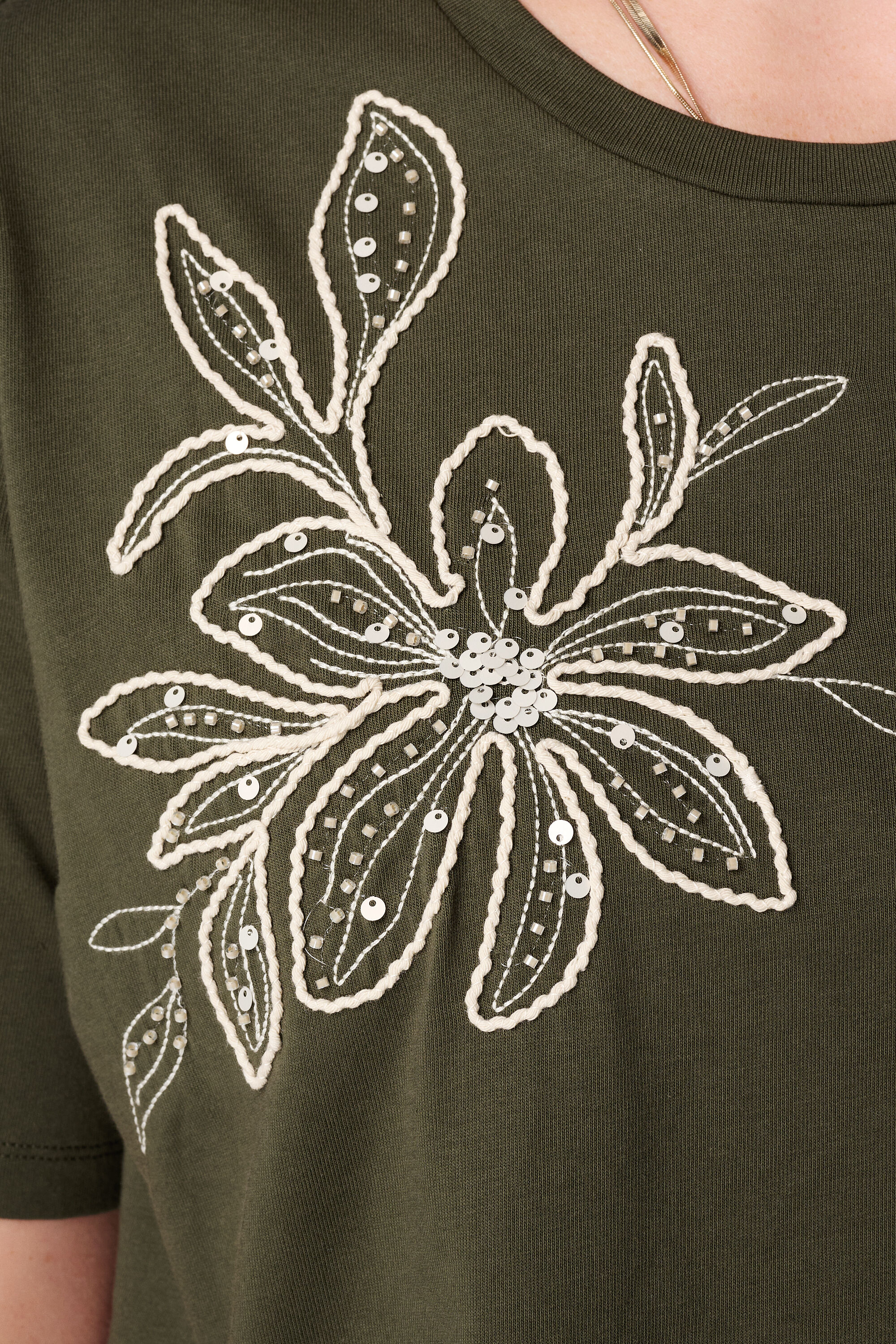 T shirt avec perles image number 6