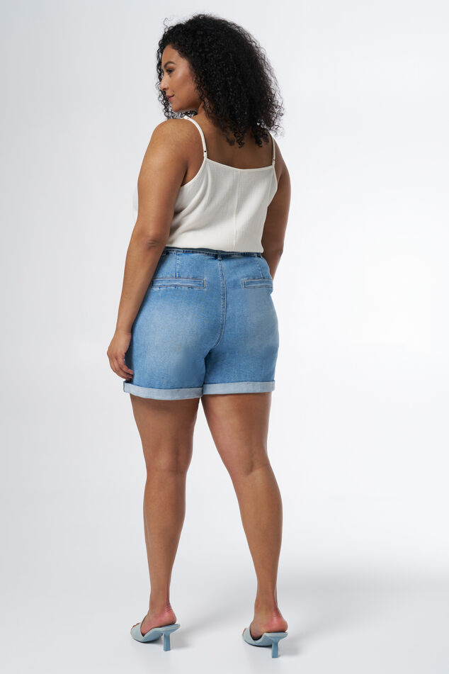 Short en jean avec ceinture image number 3