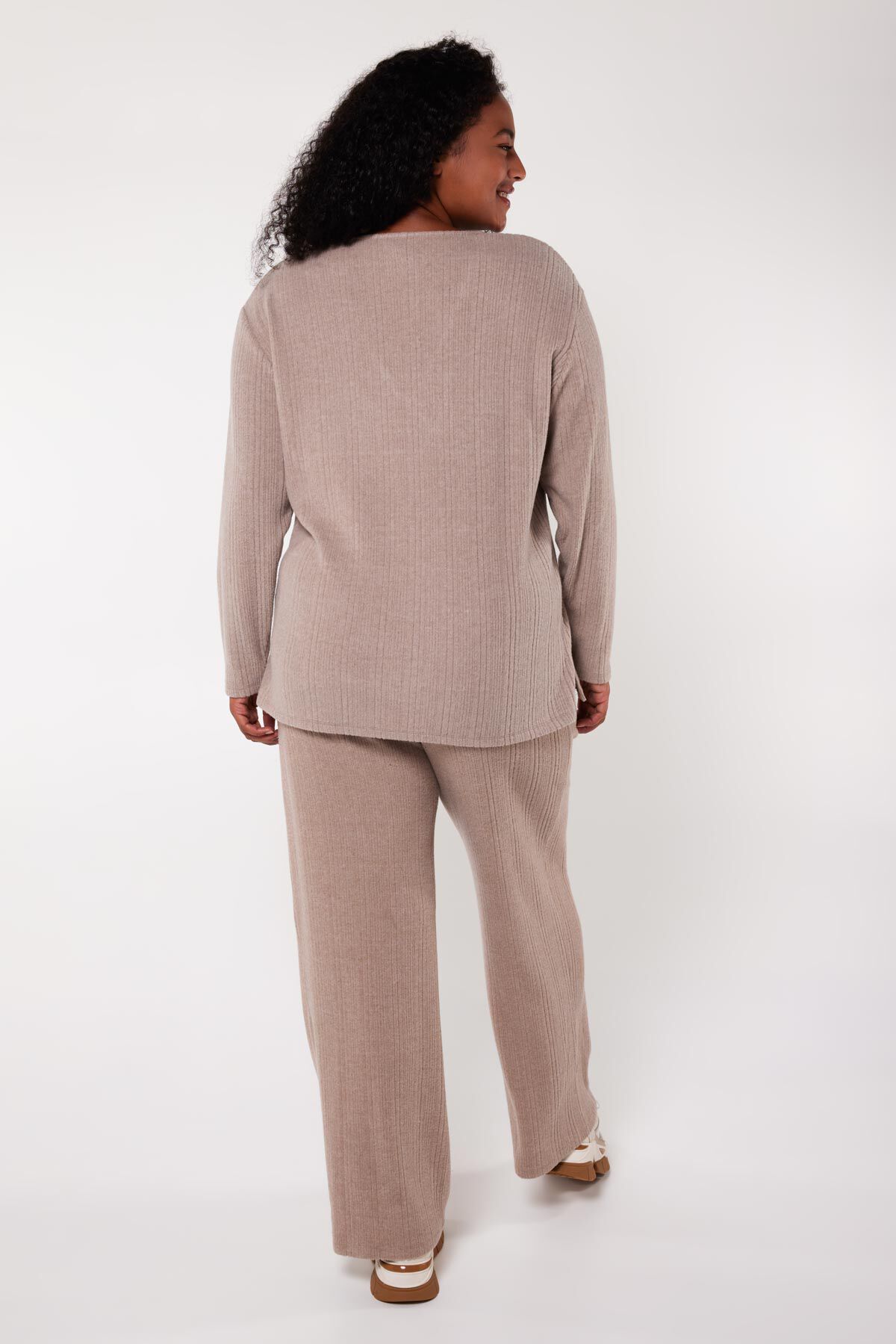 Haut coupe droite avec col en V  image number 3